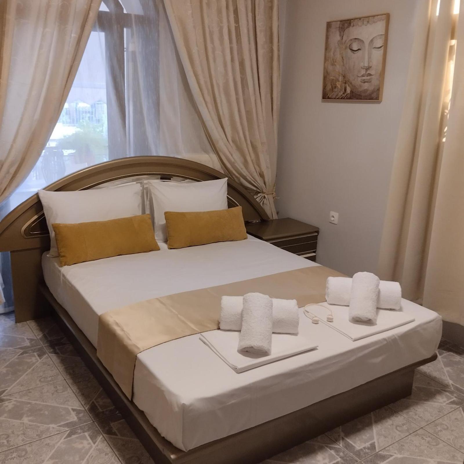 Sunrise Suite Olympiada - Luxury Beachfront Escape