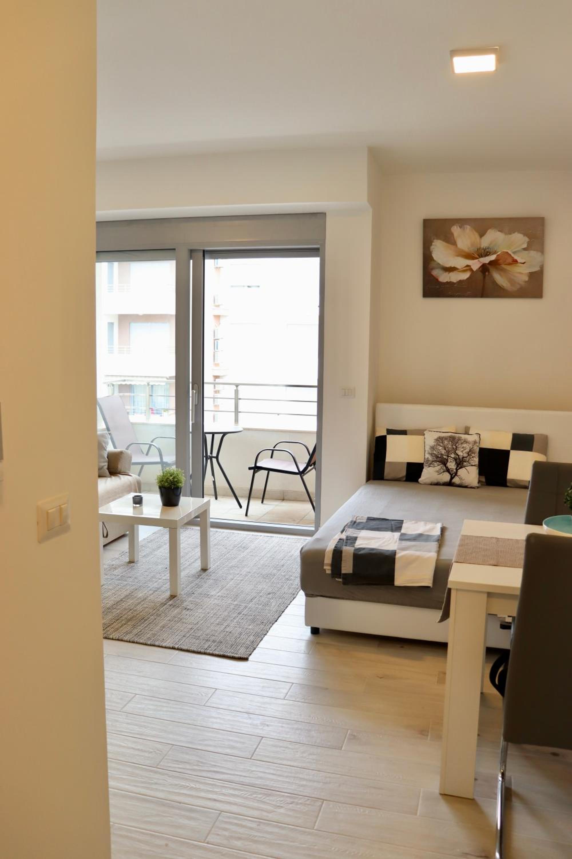Jugo Apartment
