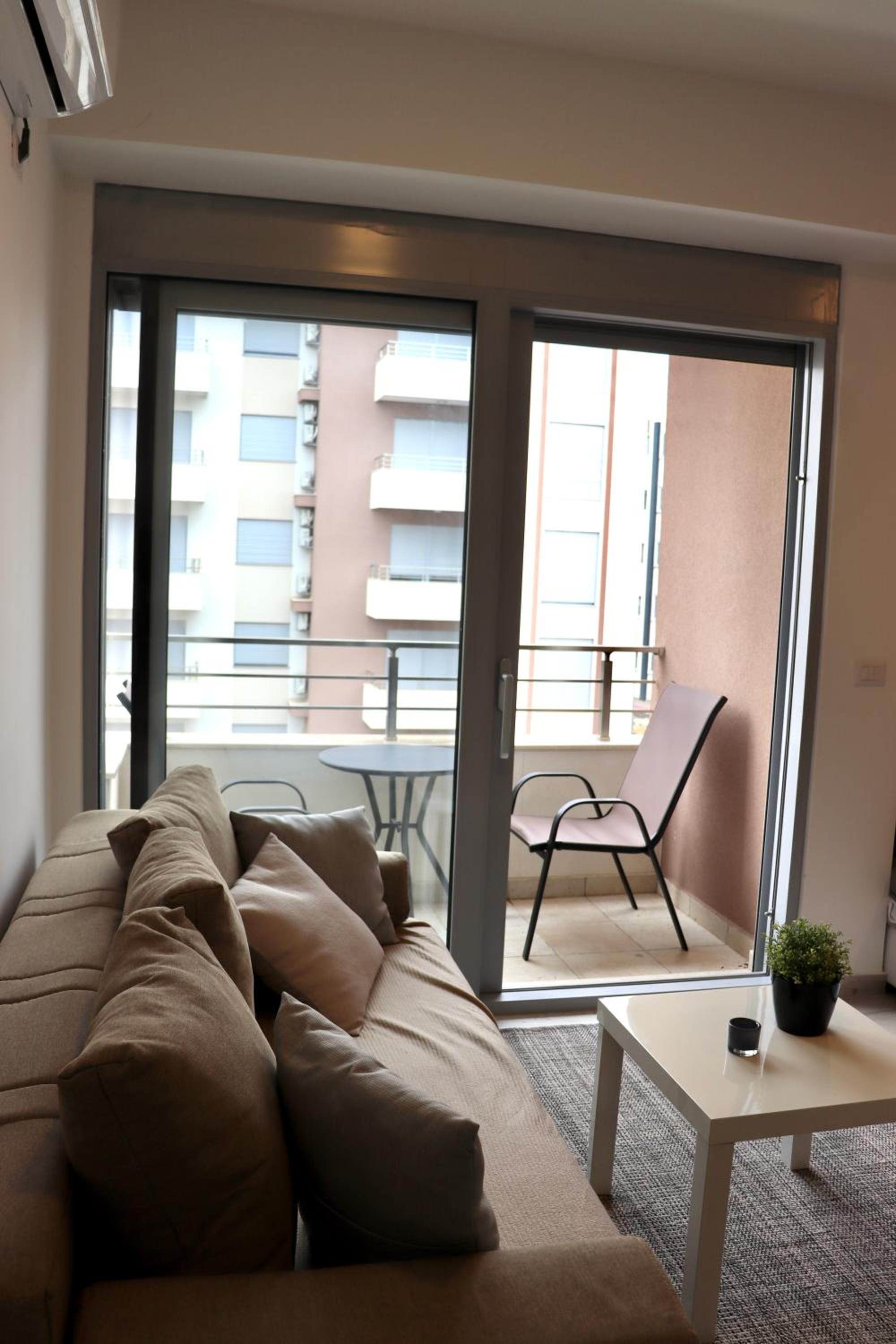 Jugo Apartment