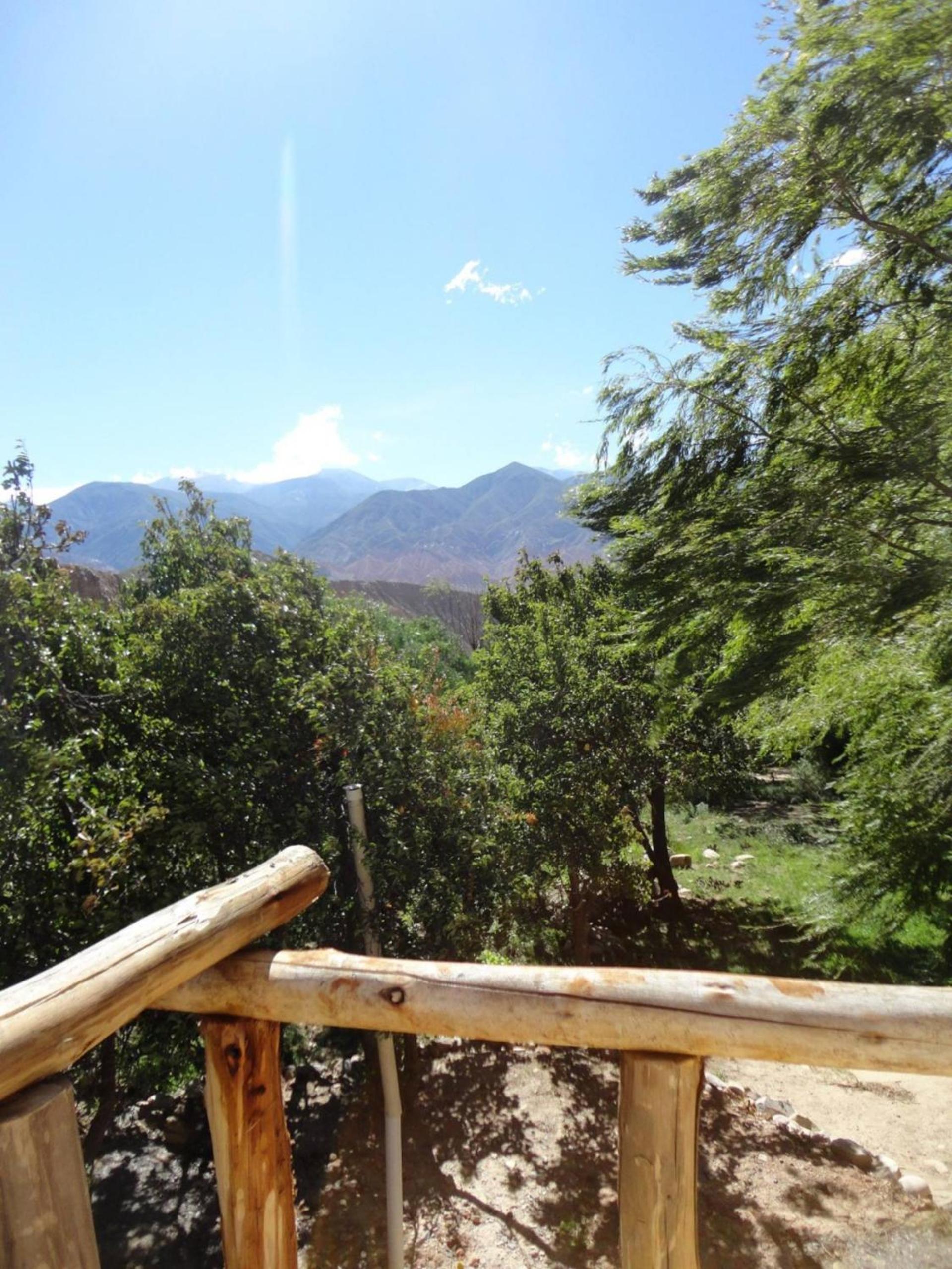Cabañas Santa Rita con hermosa vista a la montaña