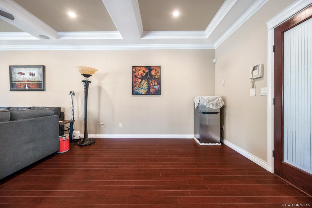 Cozy Share Home 3BD Suite in Coquitlam