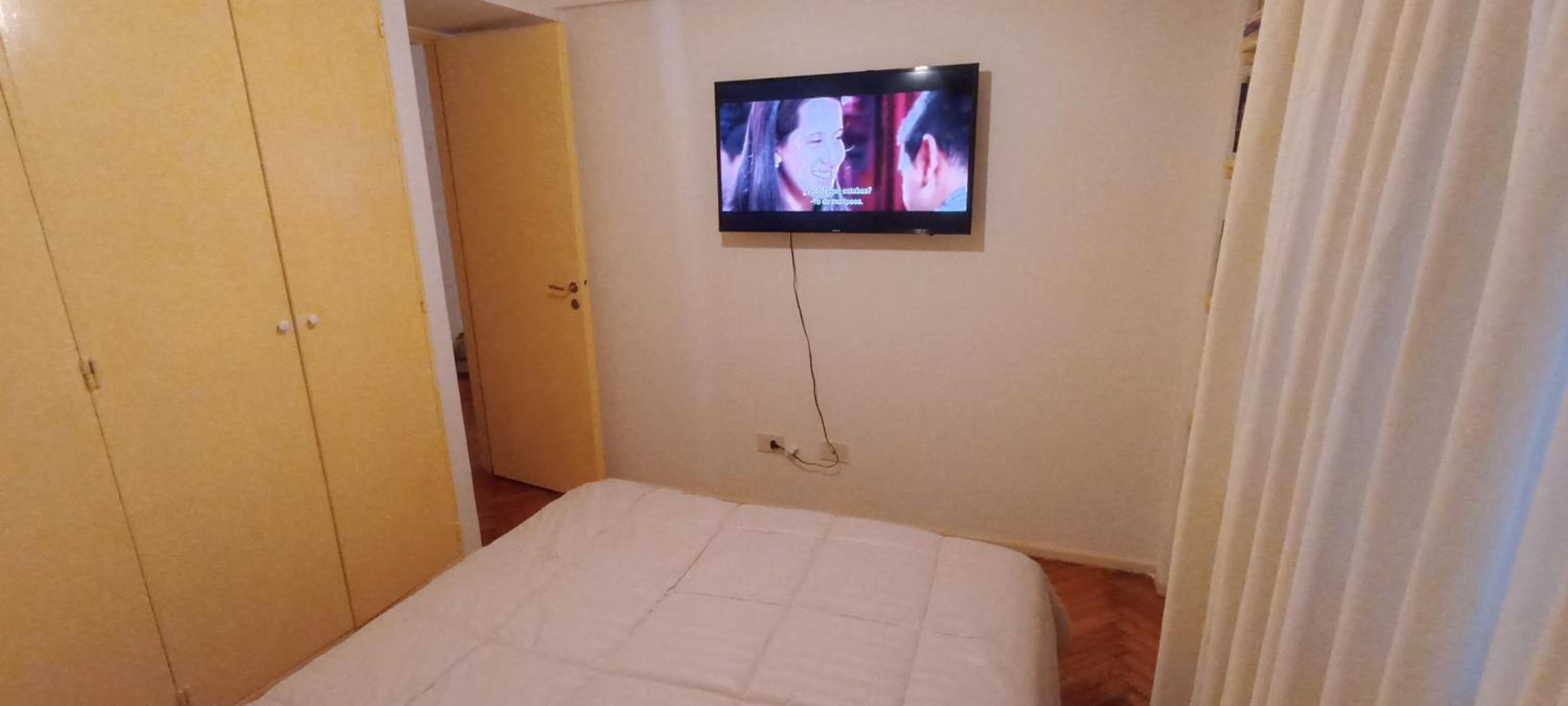 Depto 2 amb completo - Cocina equipada - Baño privado - Wi-Fi - TV Flow y HBO MAX - Excelente ubicación, cercano a subte D y B