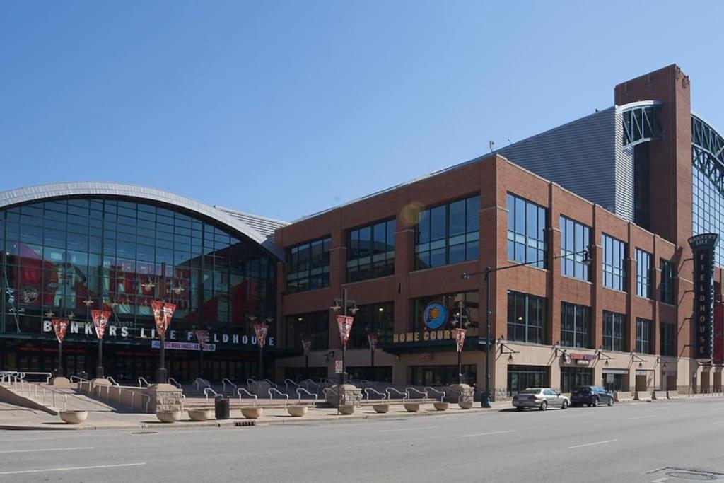Top Floor Loft In Downtown Indianapolis!!! view 3