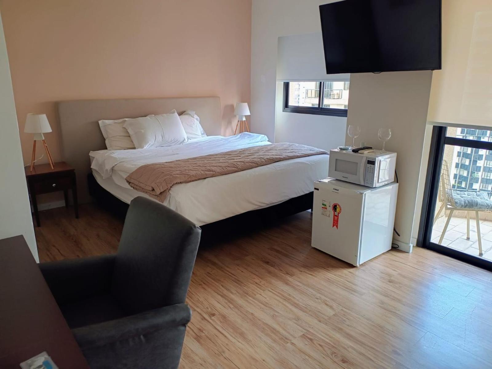 LUXUOSO HOTEL -ITAIM BIBI COM FARIA LIMA PISCINA AQUECIDA E SAUNA com MANOBRISTA