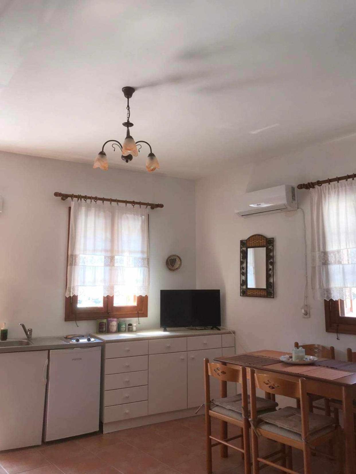 Dimitras Studio