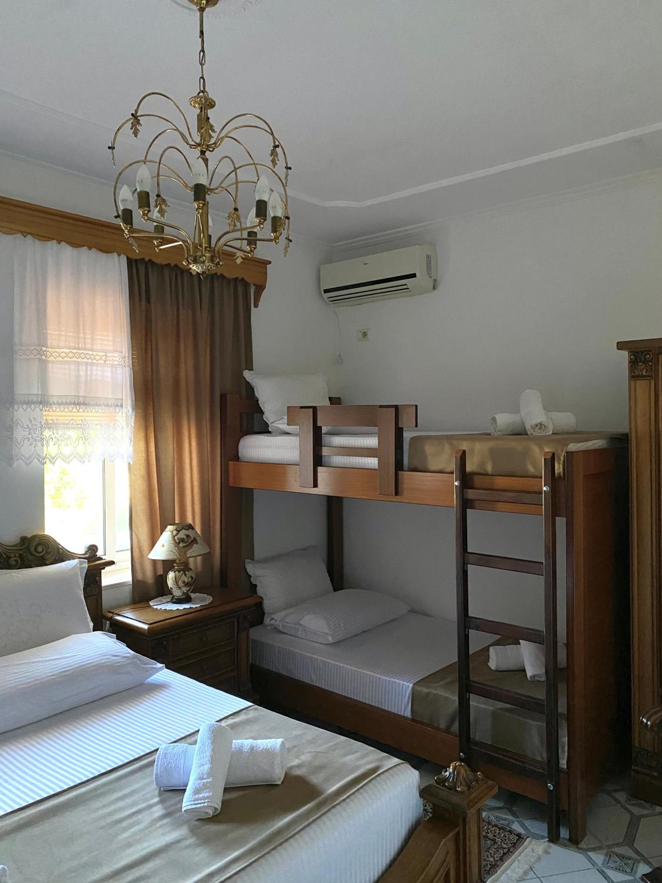Yuri Guest House