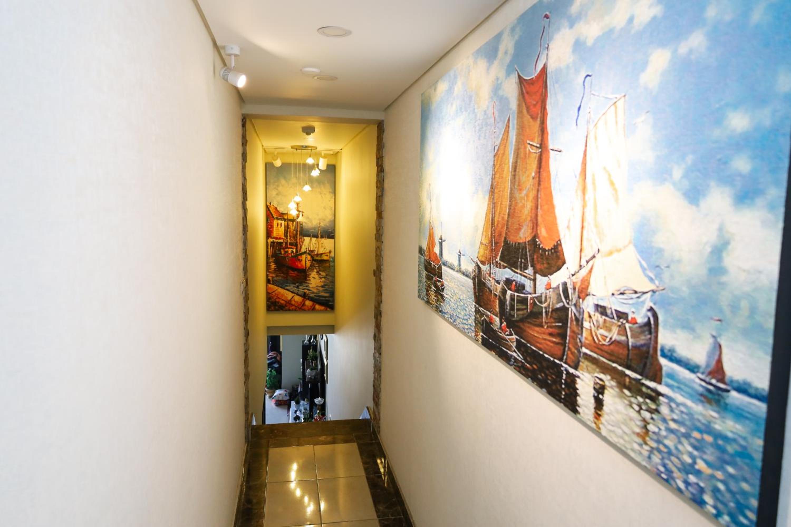Luxury hotel apartment with pools in front AUC