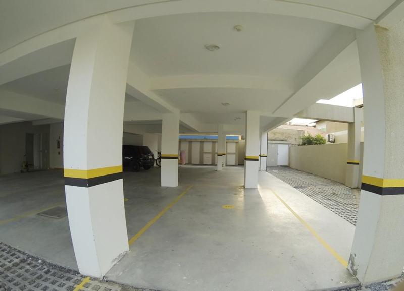 Ed Mônaco, 150 metros da praia de Bombas