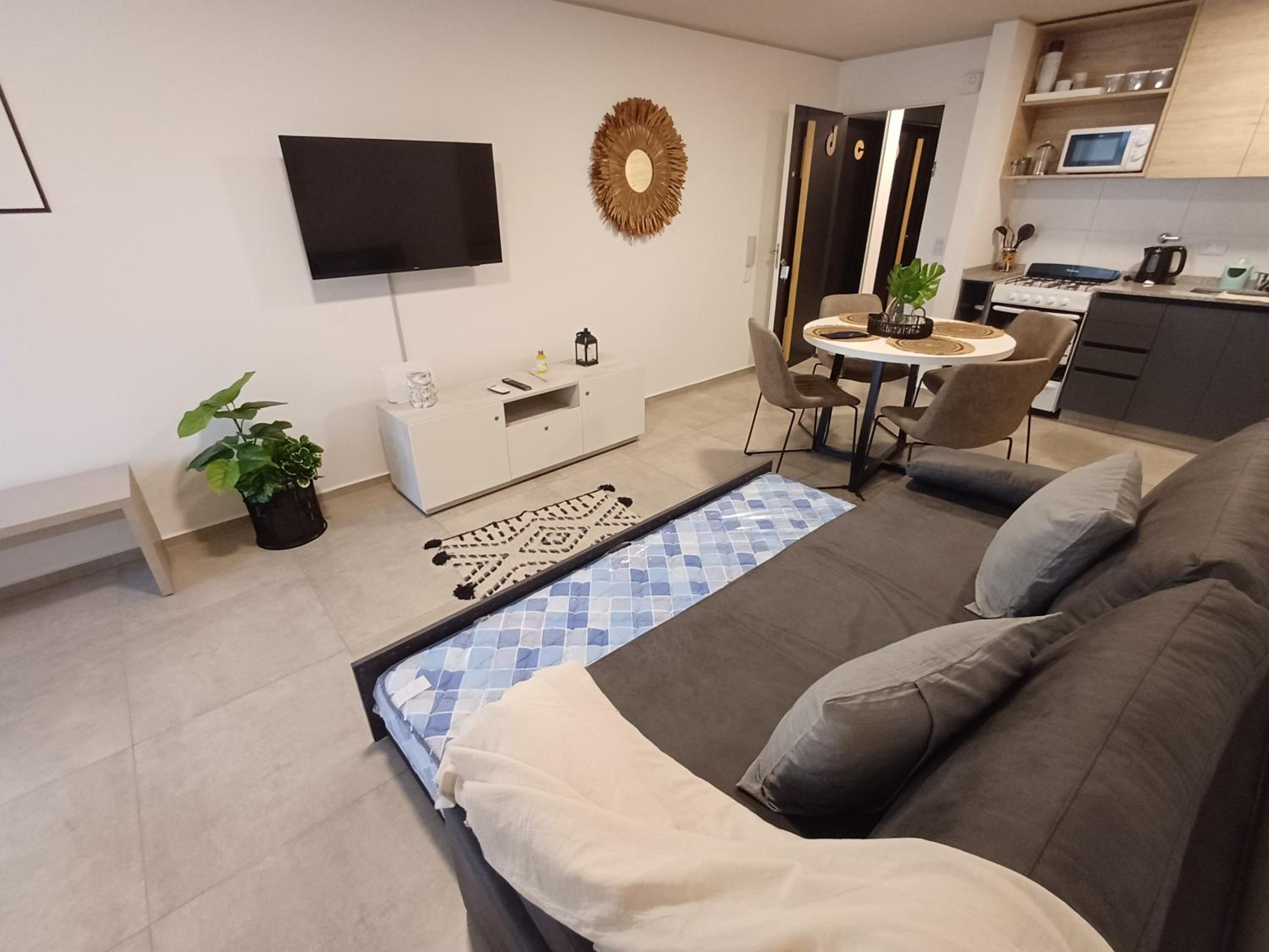SERIETÁ 1 dormitorio con pileta y terraza