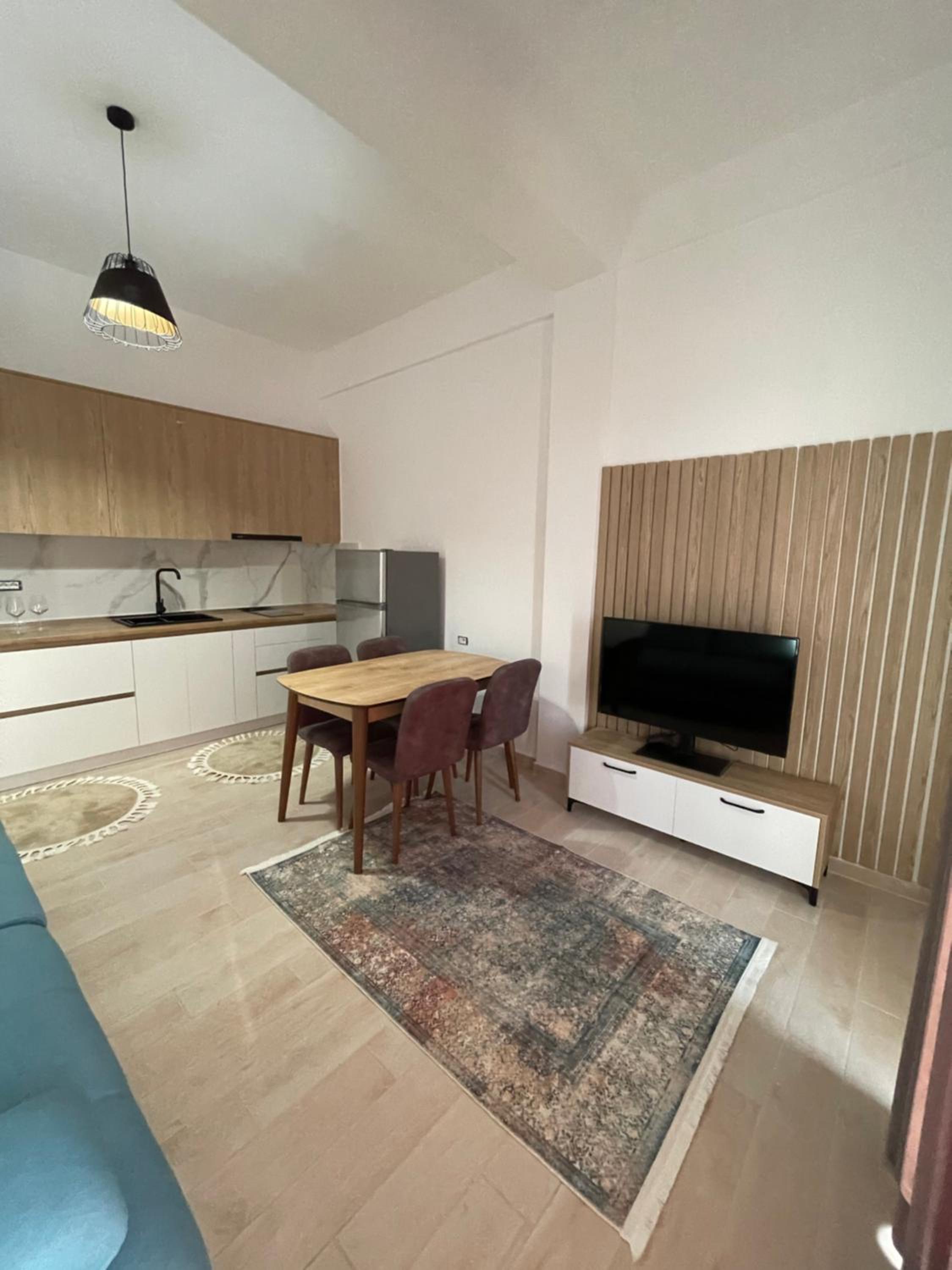 Perla Luxury Apartment - Private Patio & Parking