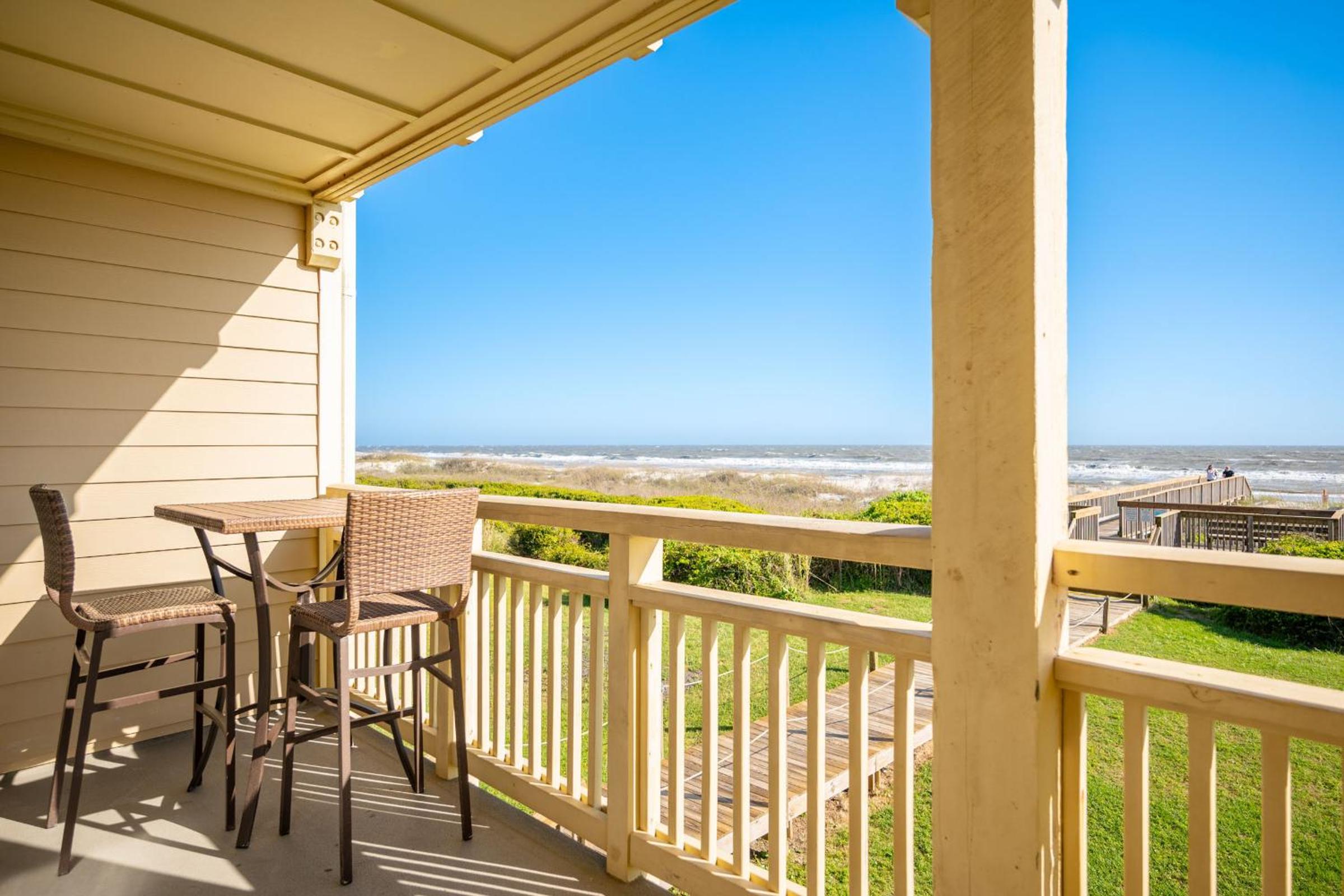 Cloud Nine by Oak Island Accommodations