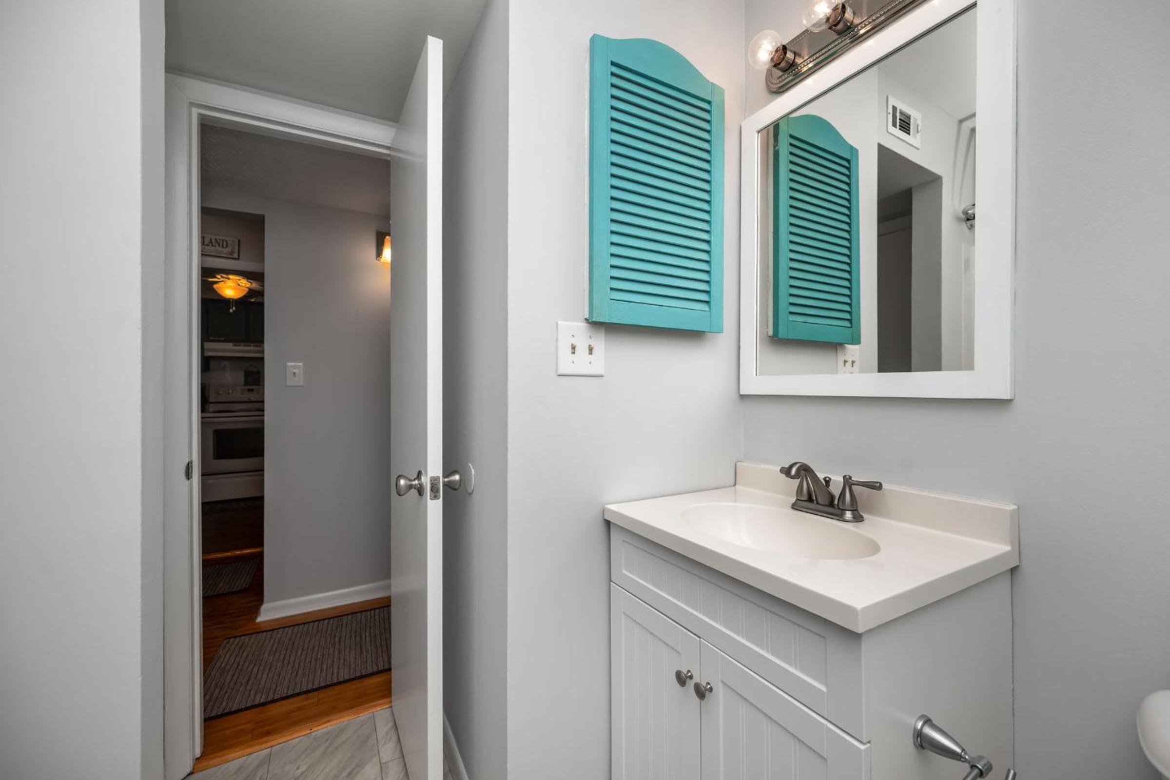 Cloud Nine by Oak Island Accommodations