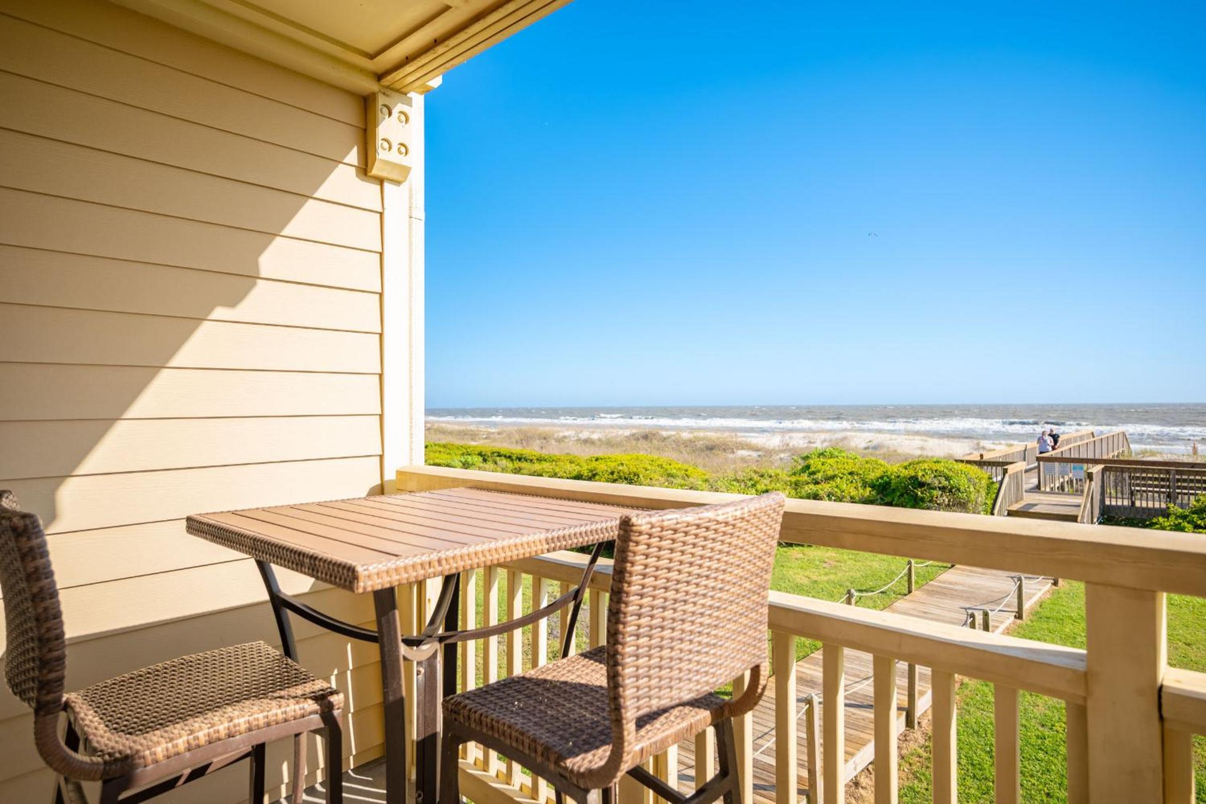 Cloud Nine by Oak Island Accommodations