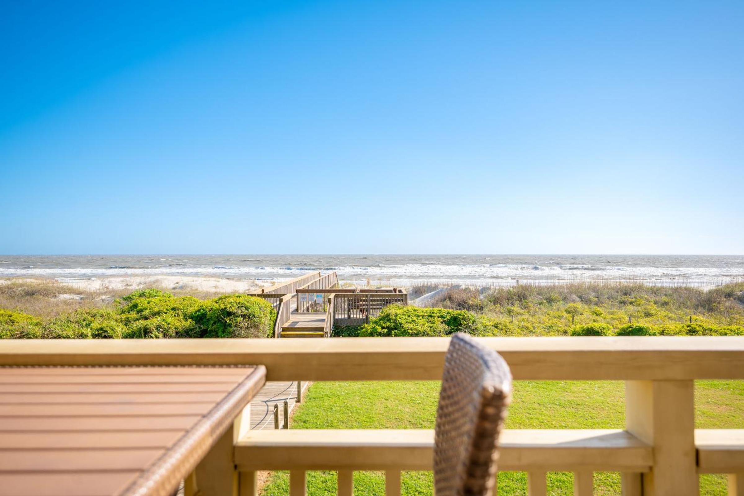 Cloud Nine by Oak Island Accommodations