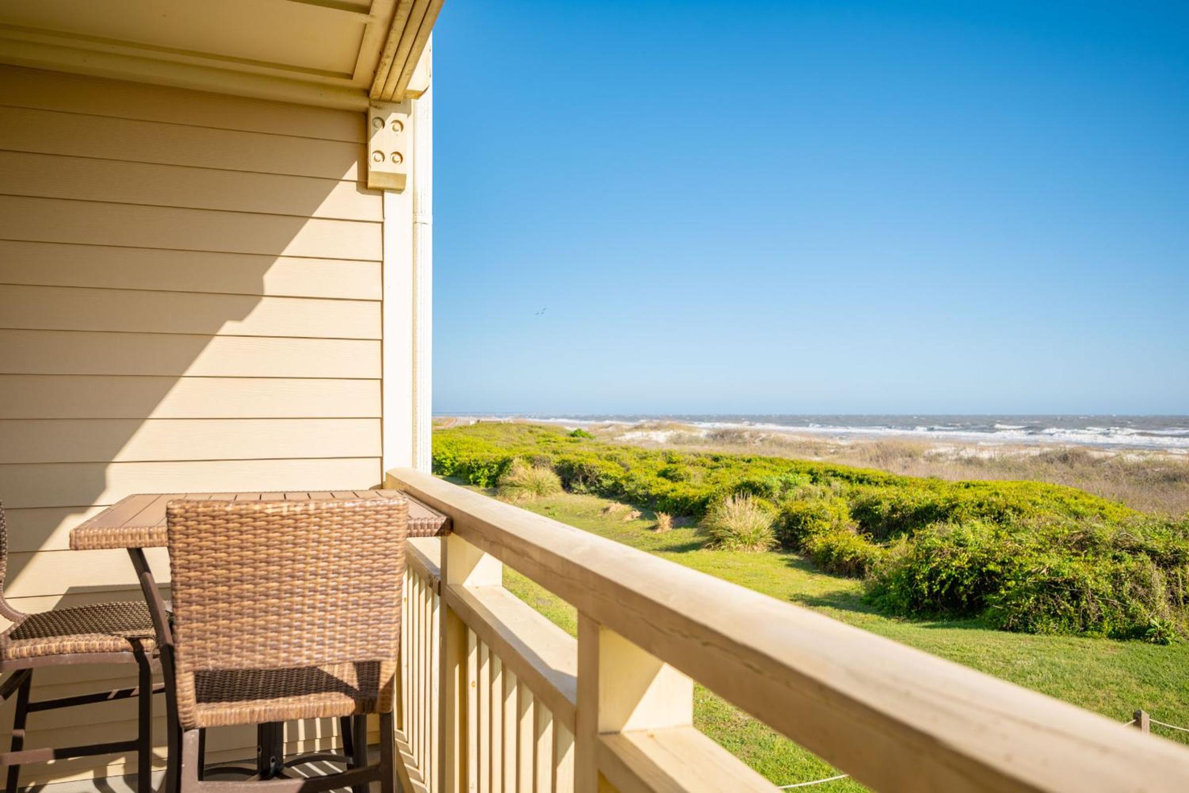 Cloud Nine by Oak Island Accommodations