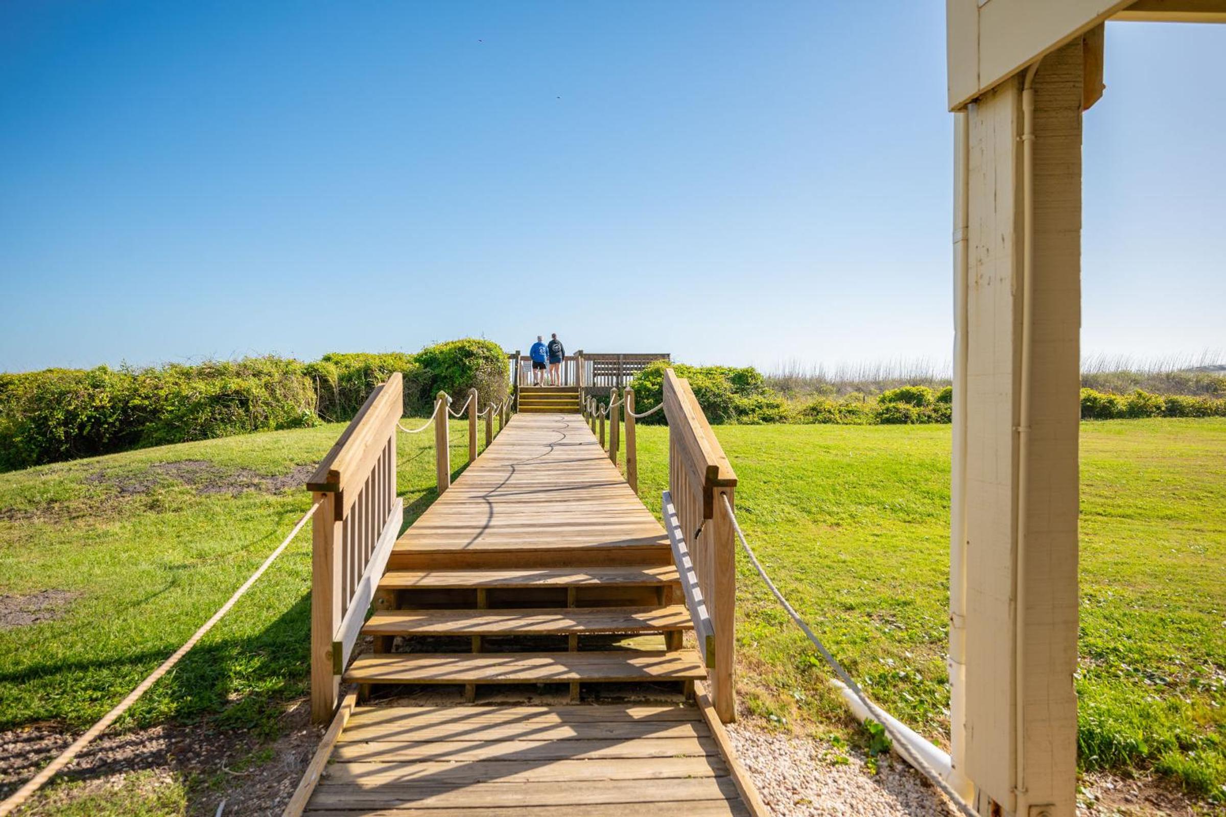 Cloud Nine by Oak Island Accommodations