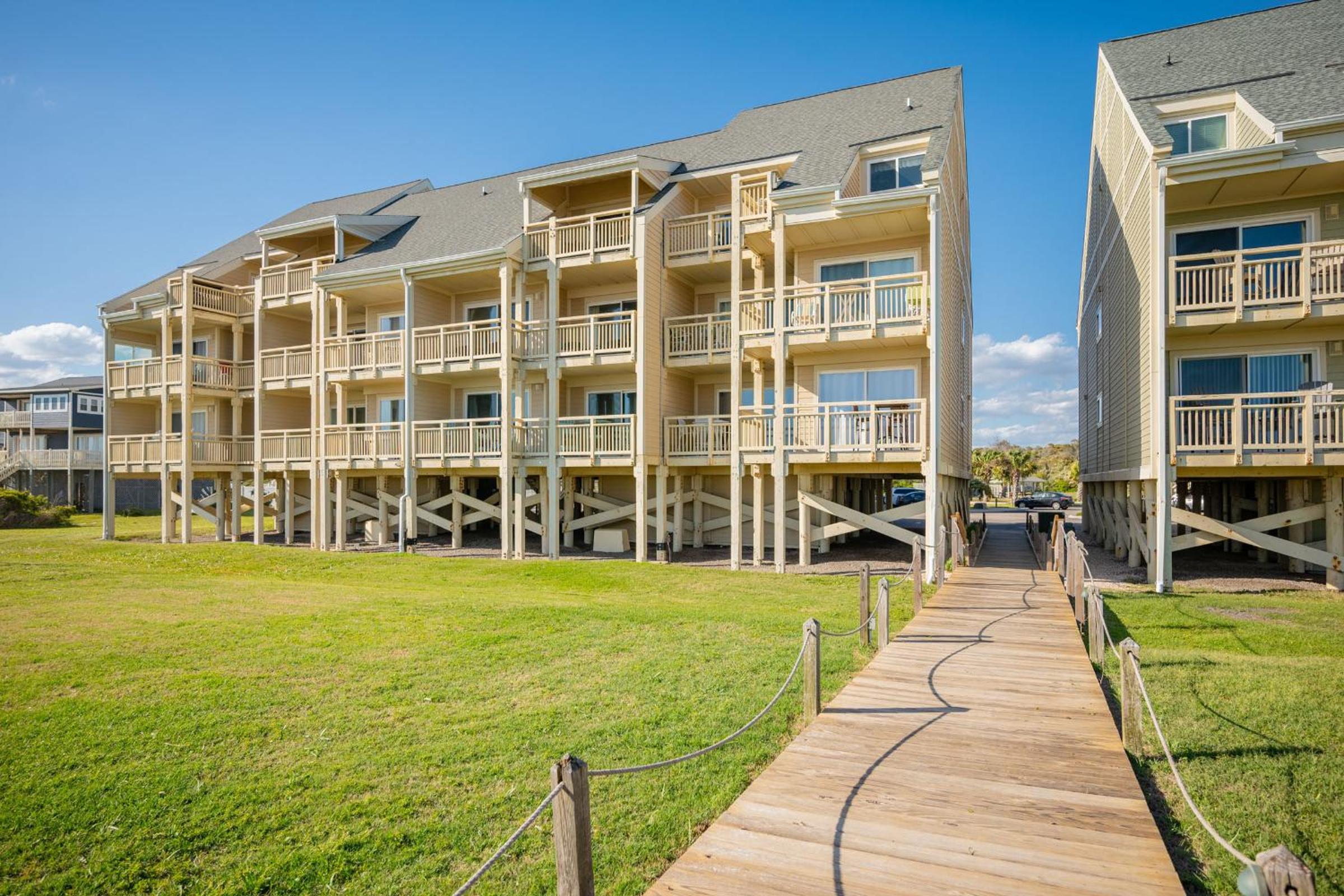 Cloud Nine by Oak Island Accommodations