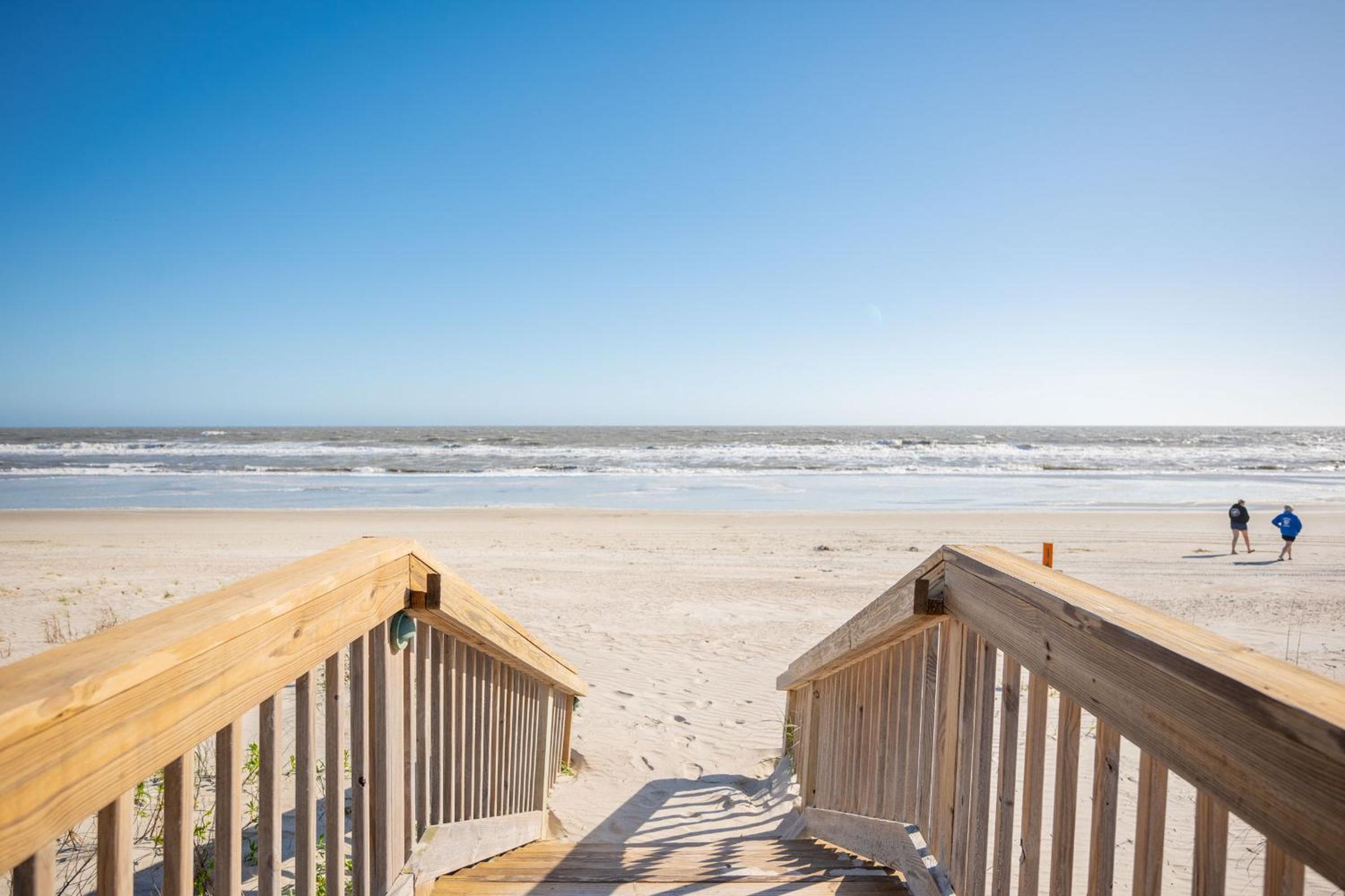 Cloud Nine by Oak Island Accommodations