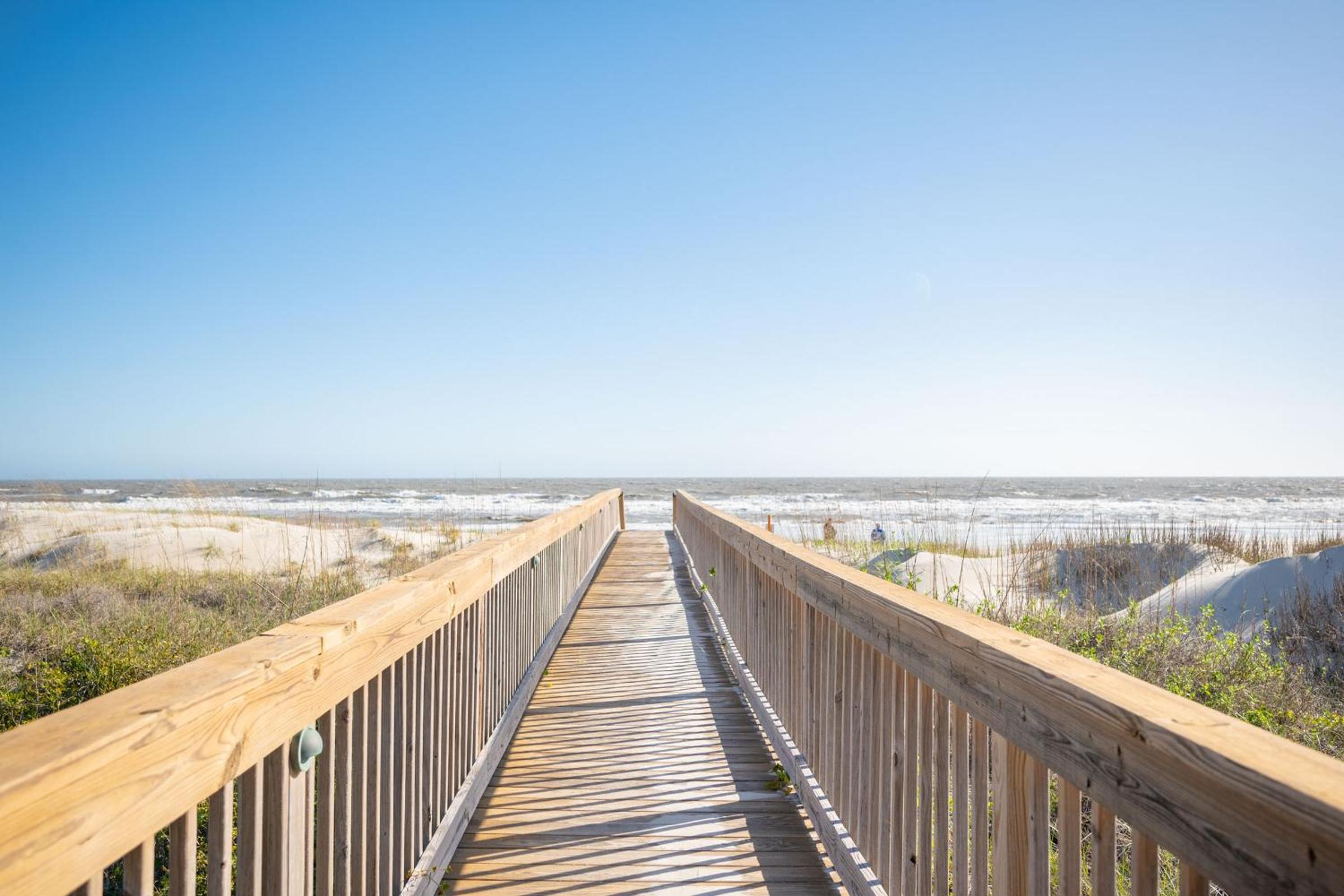 Cloud Nine by Oak Island Accommodations
