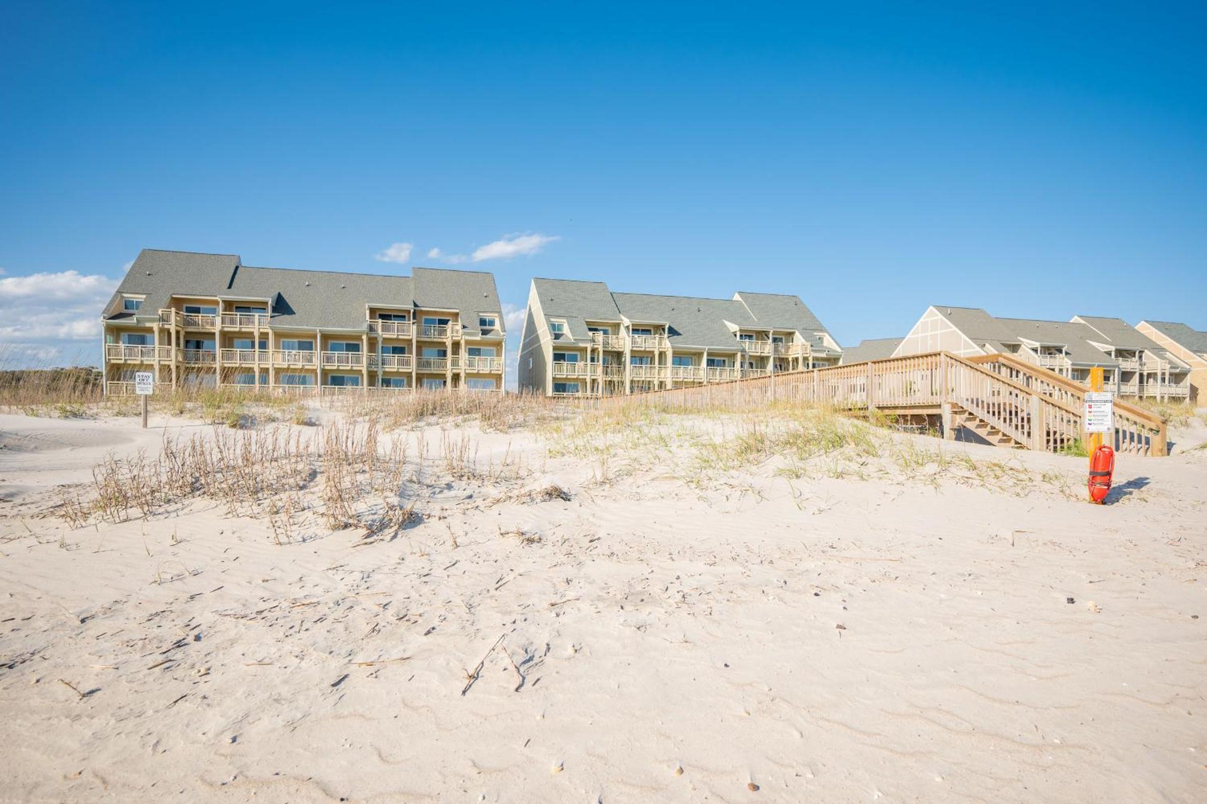 Cloud Nine by Oak Island Accommodations