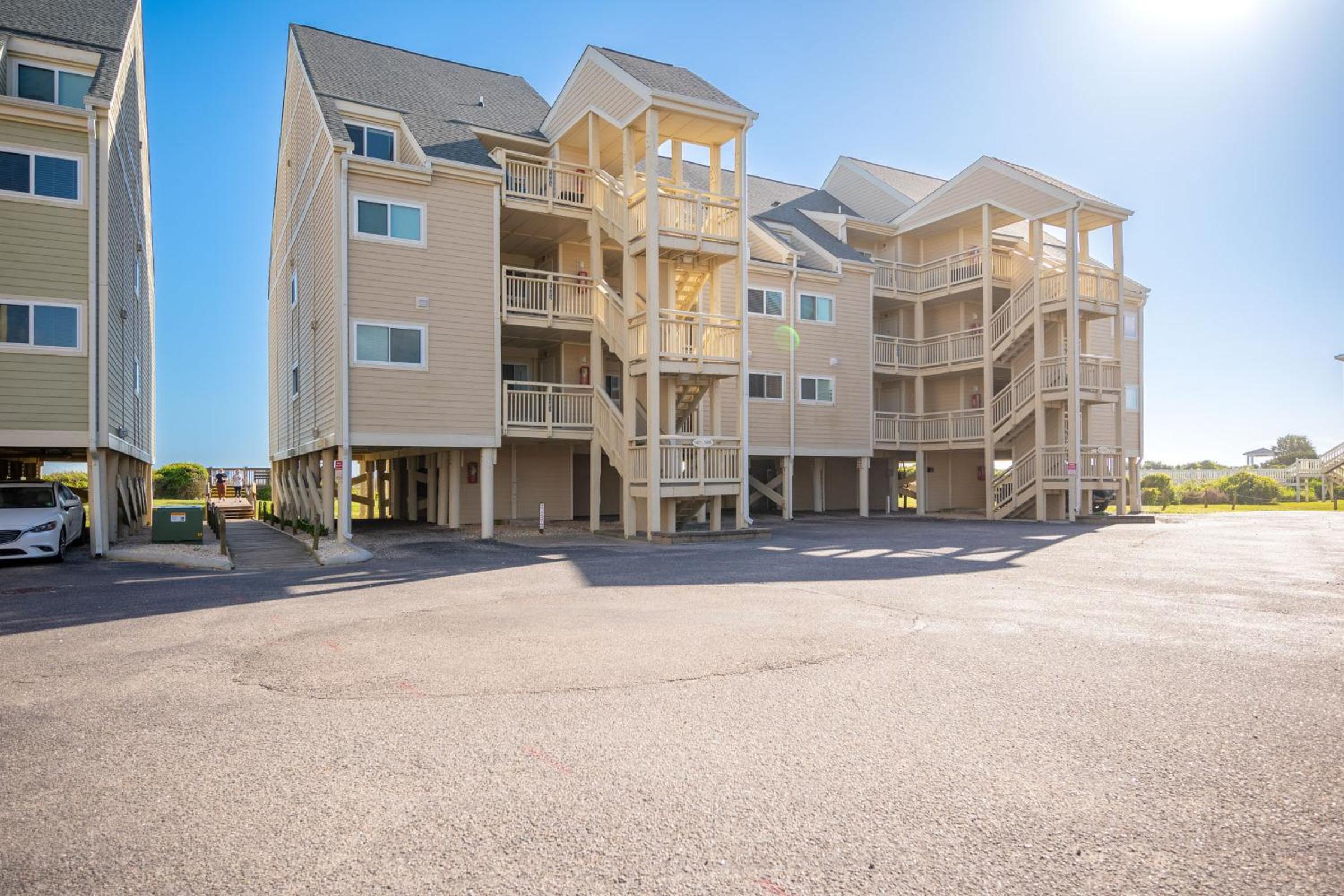 Cloud Nine by Oak Island Accommodations