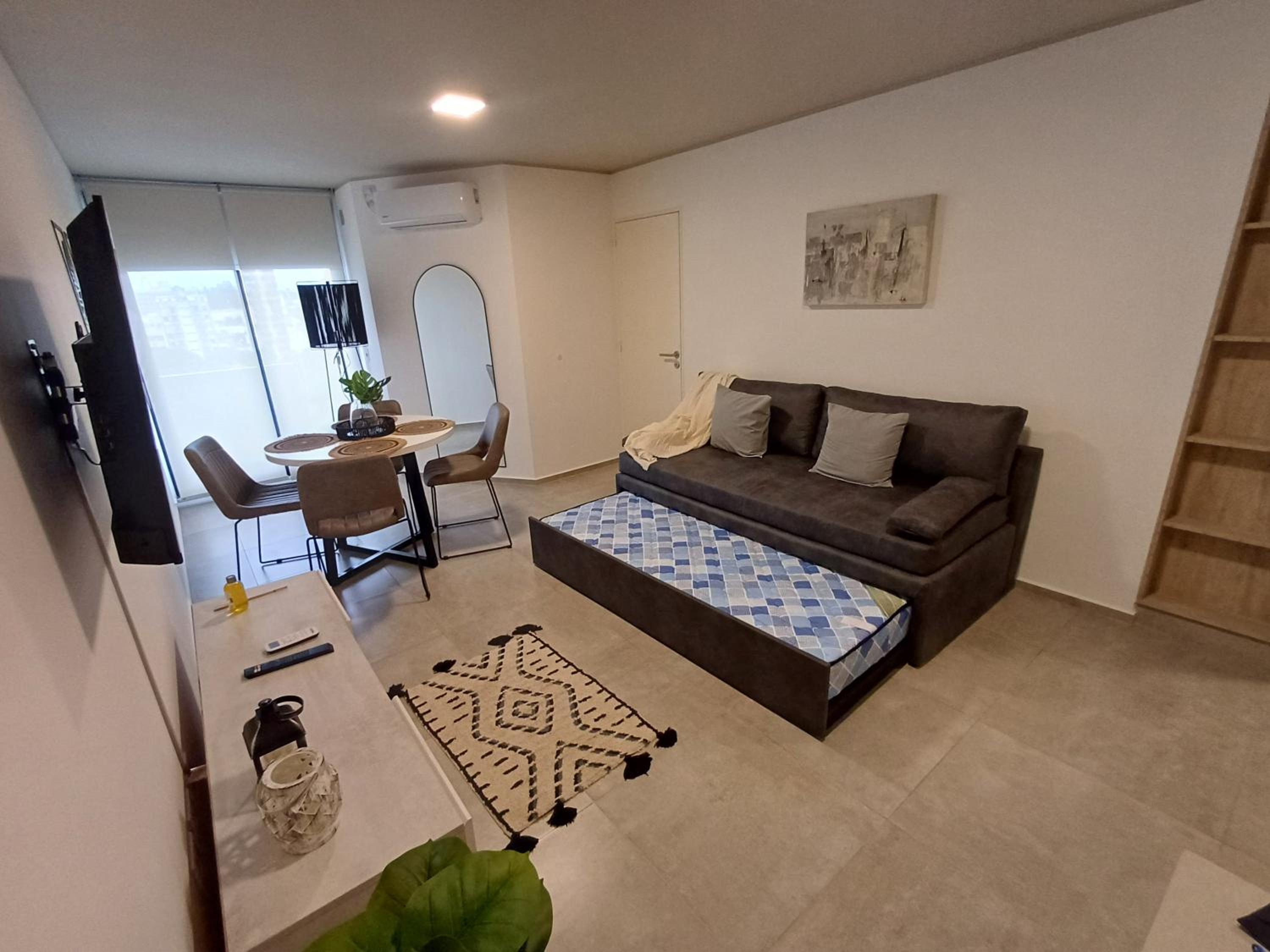 SERIETÁ 1 dormitorio con pileta y terraza