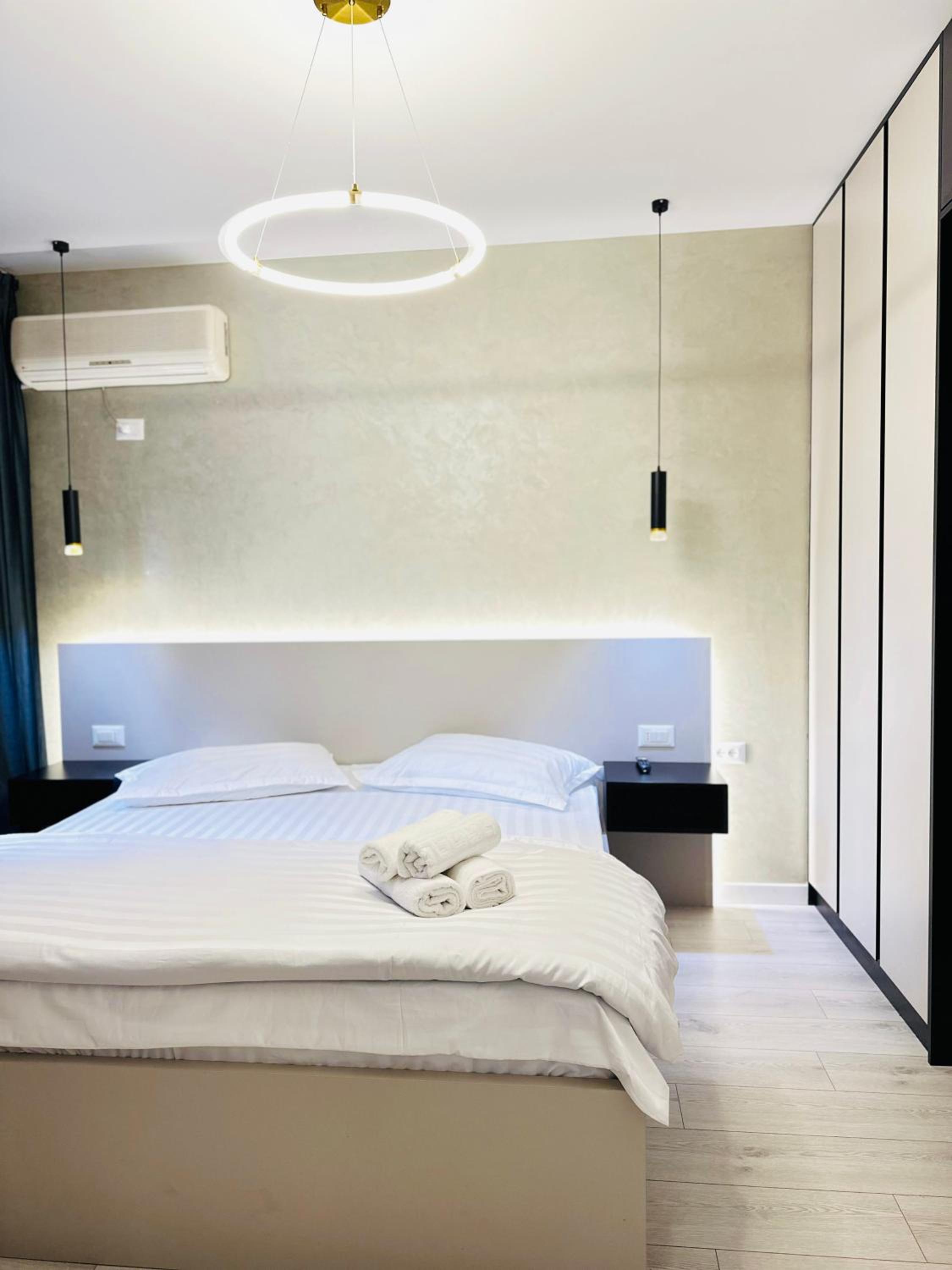 Luxurious Central Stay - Self Check-in