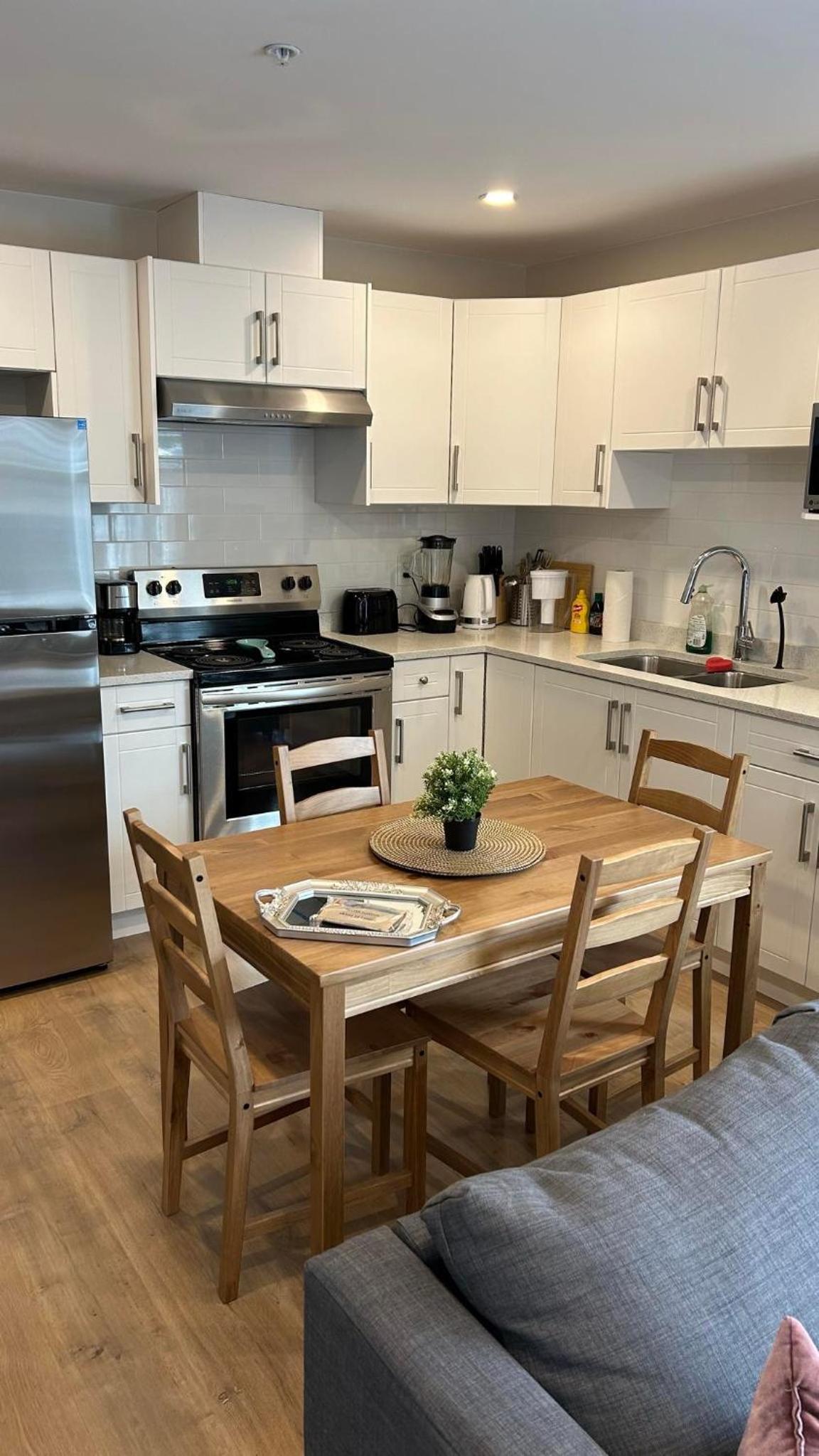 New, Spacious 2 Bedrooms in Downtown With Free Parking!