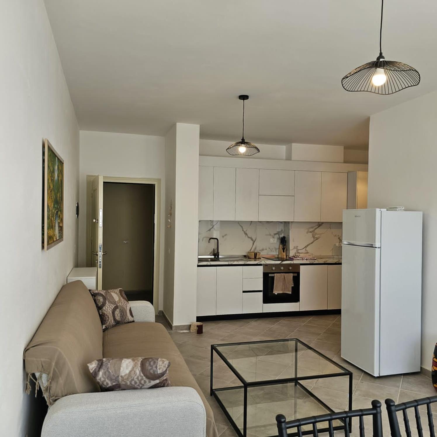 PIETRO Apartment 2