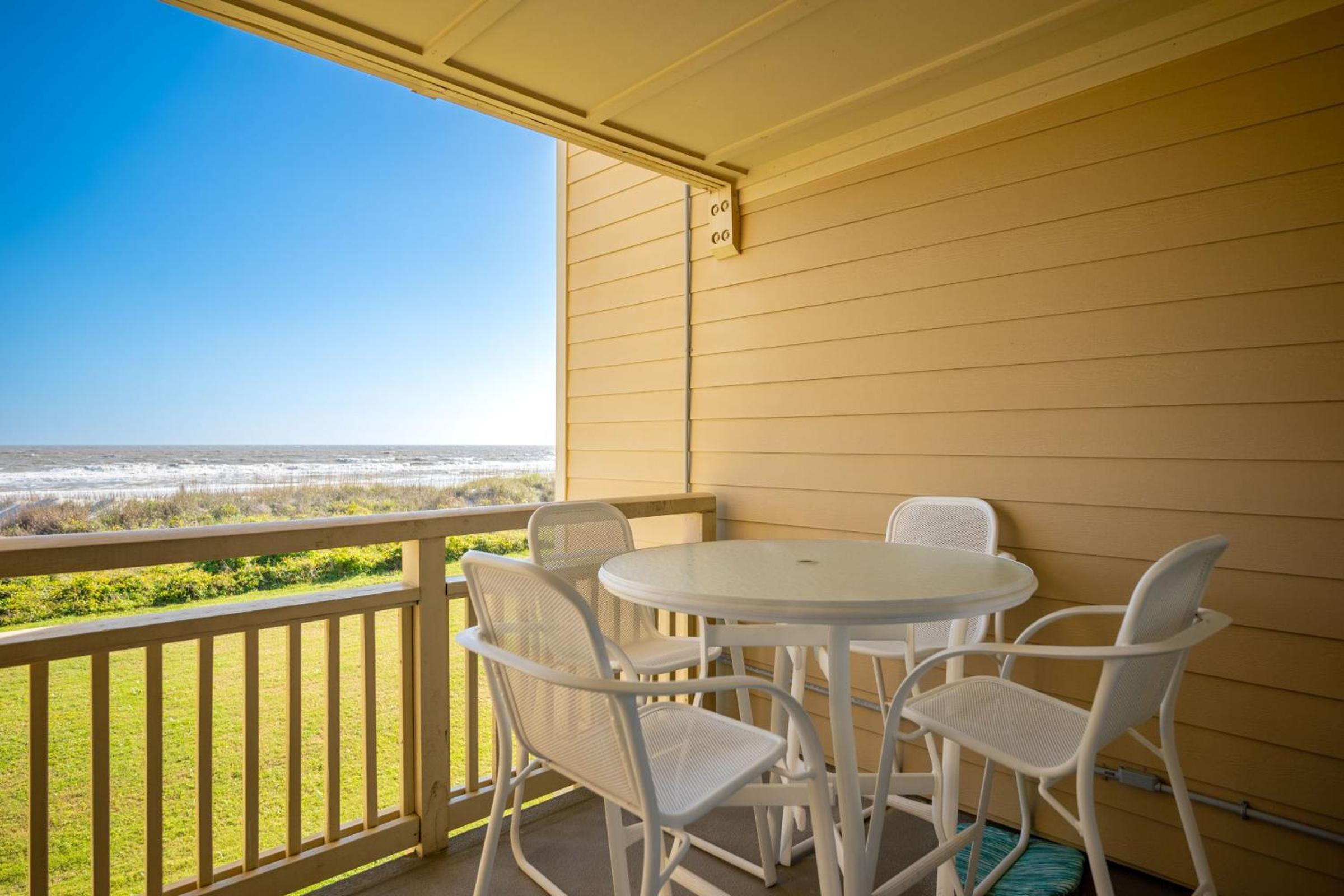 Cloud Nine by Oak Island Accommodations