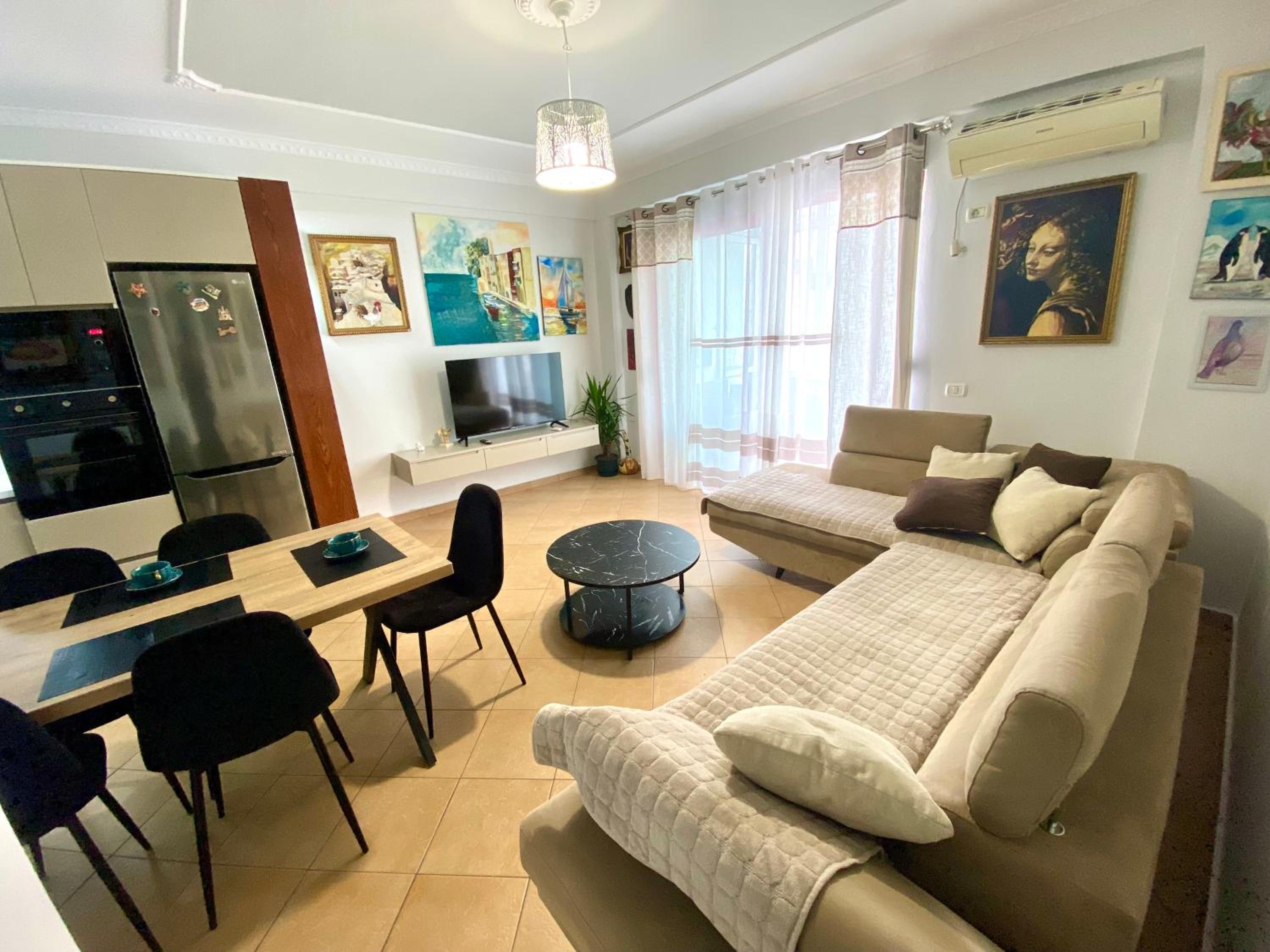 Stay at an artist's place!