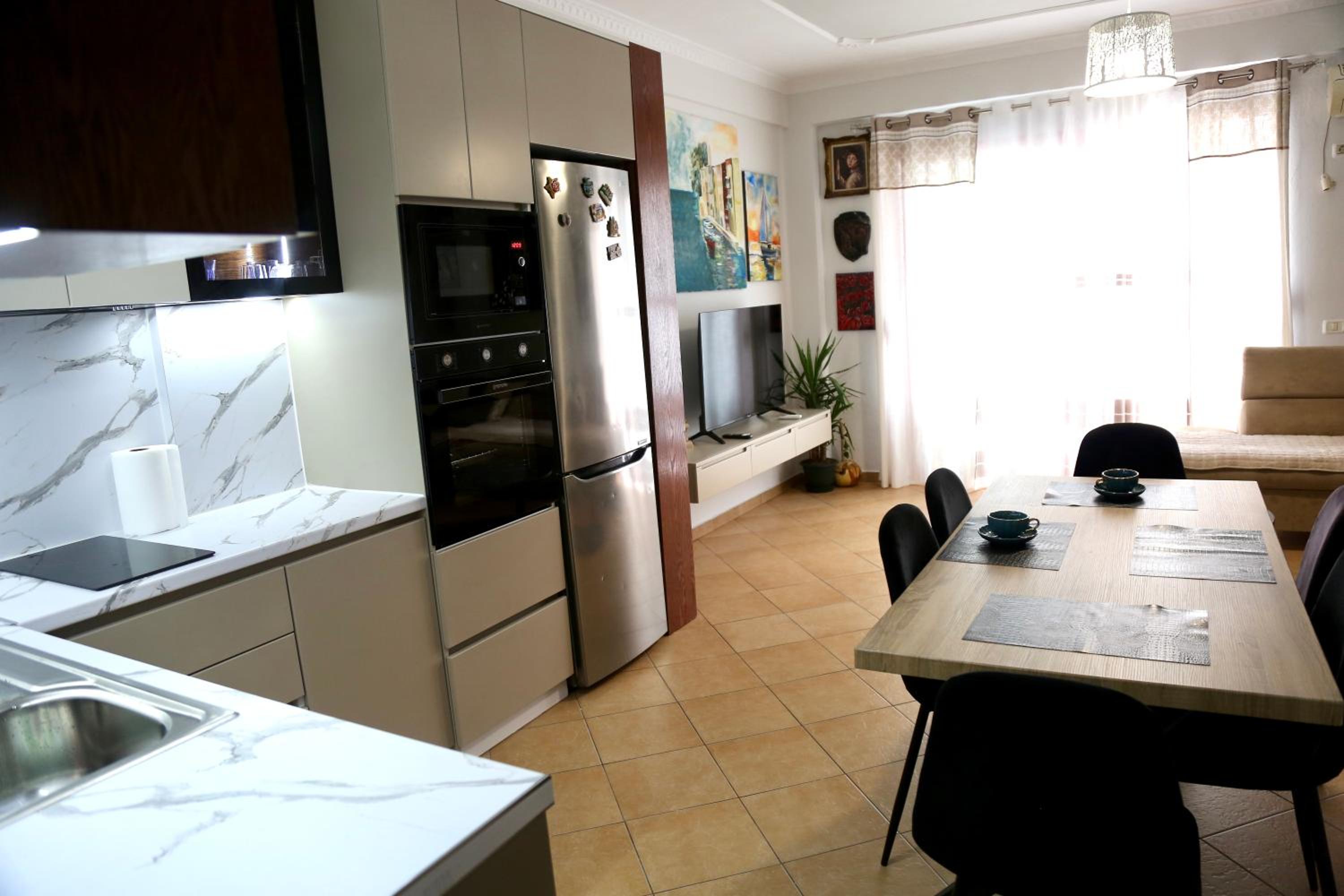 Stay at an artist's place!