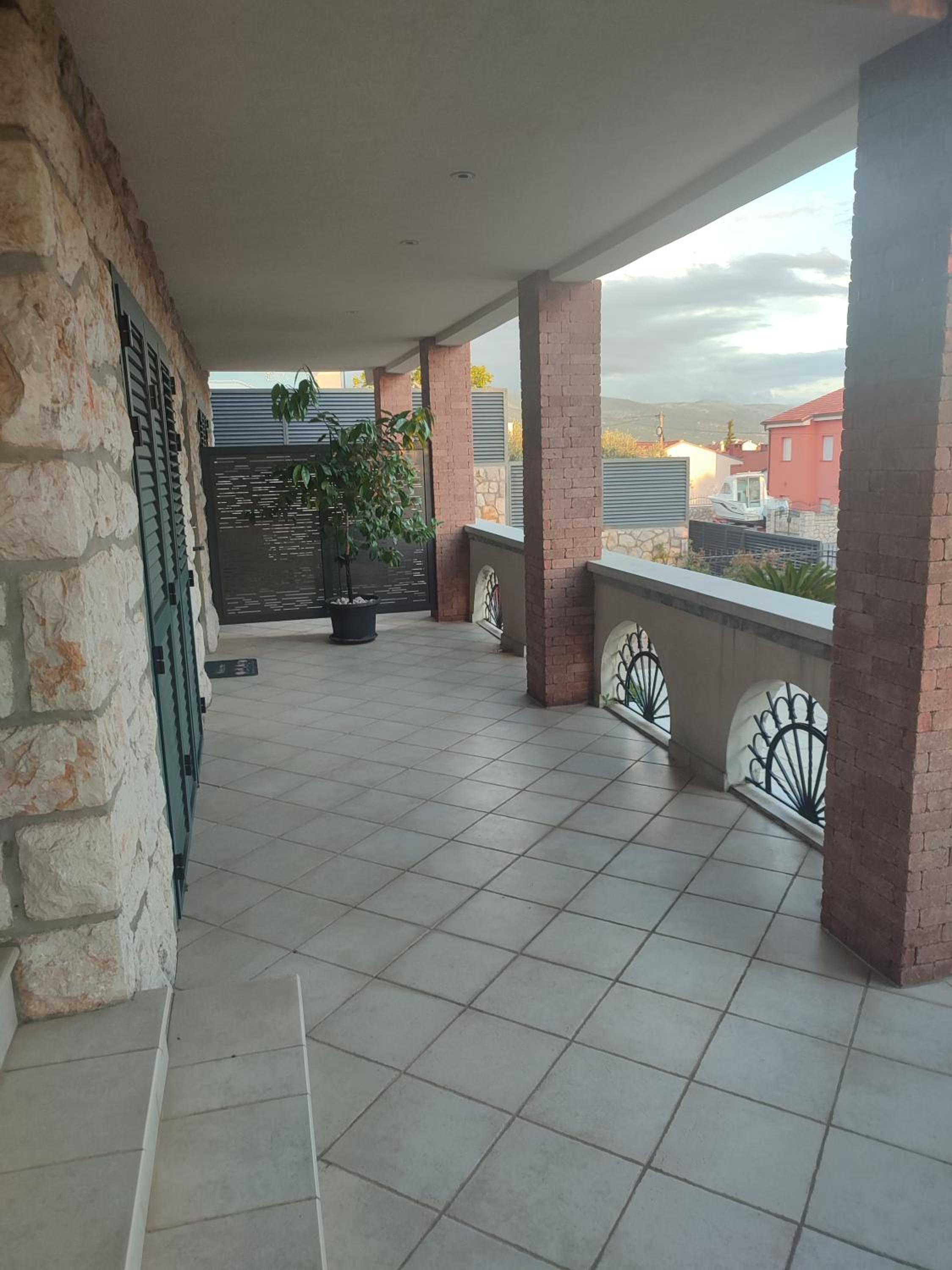Biuk Apartments