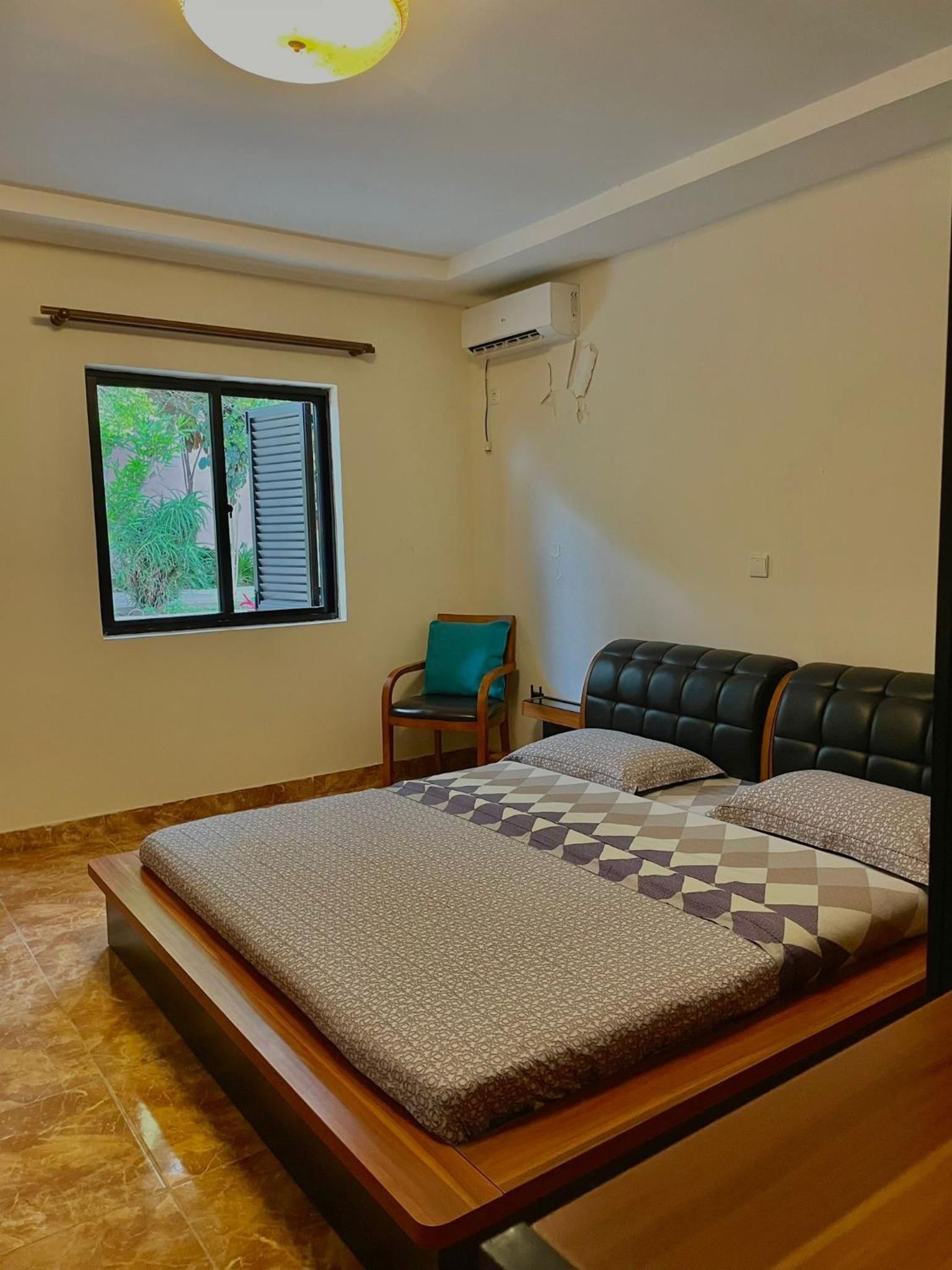 Mapunda House