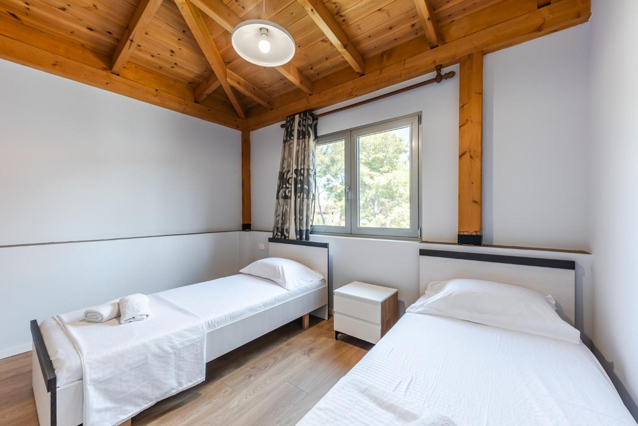 Beni's Villa Apartments by PS