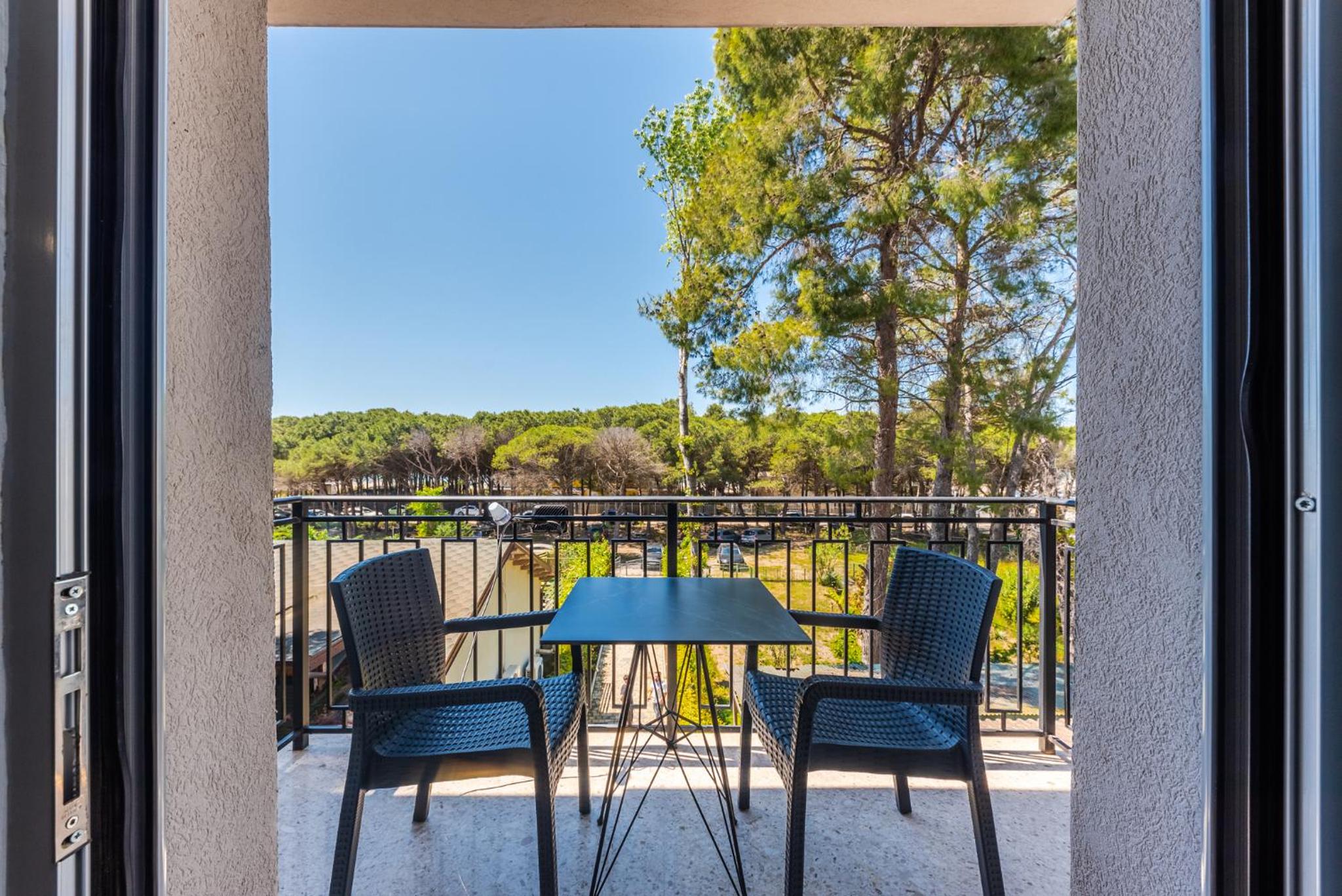 Beni's Villa Apartments by PS