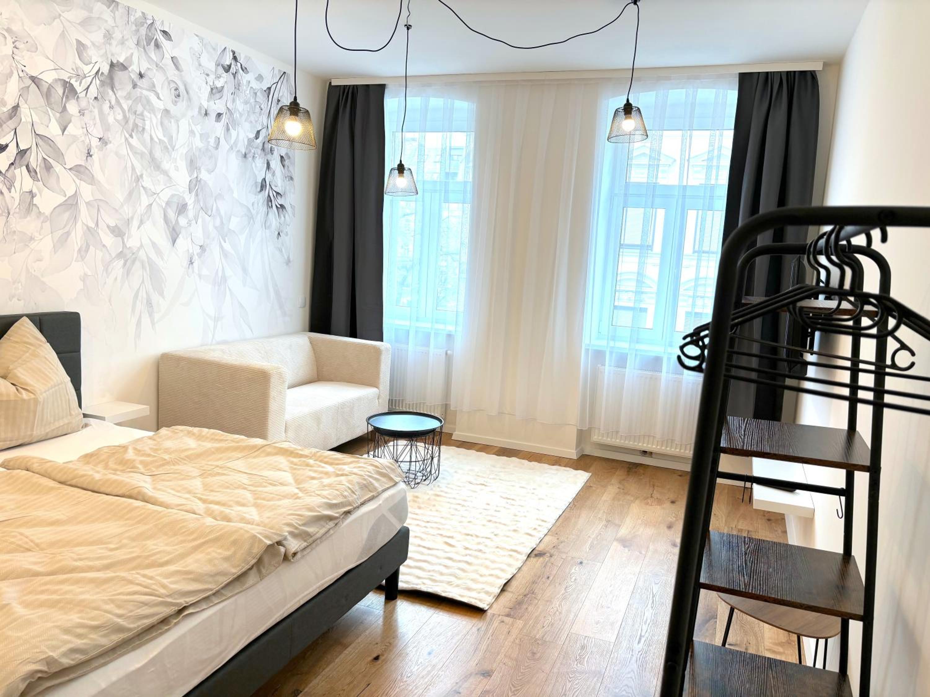 traumhafte Wohnung für 2, Walk In Dusche, extra Küche, Nespresso, zentral