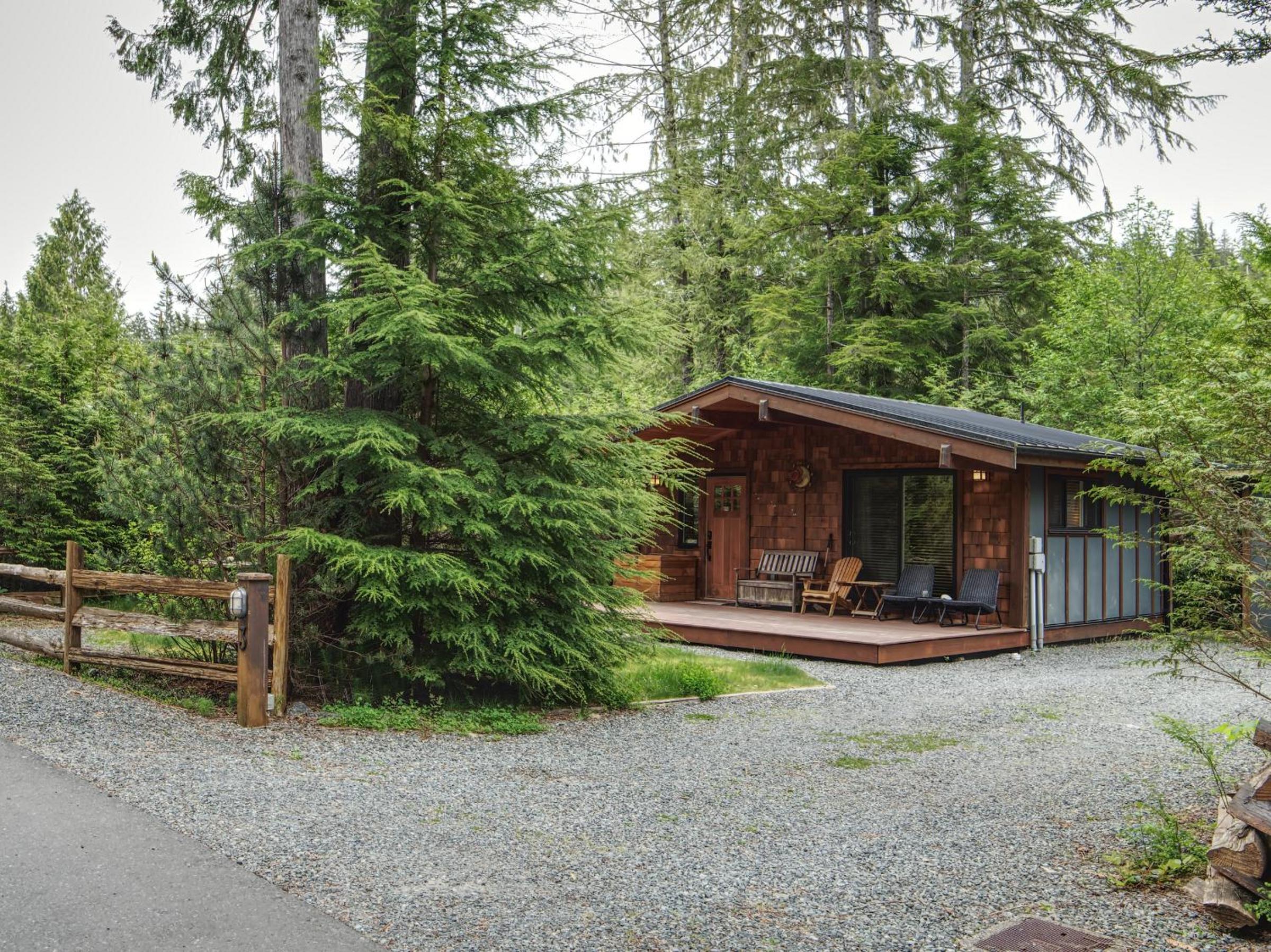 Handsome Dan's Vacation Cottage Rentals