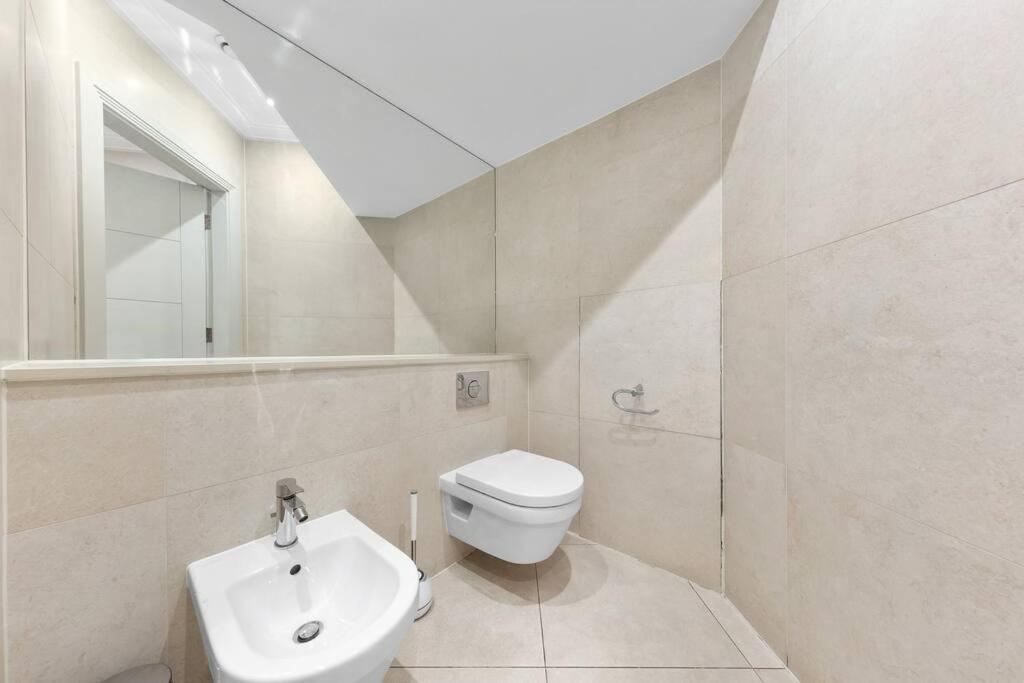 Park Lane Palace- Luxury Sleeps 10