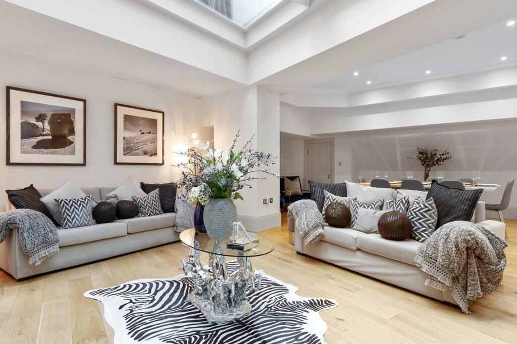 Park Lane Palace- Luxury Sleeps 10