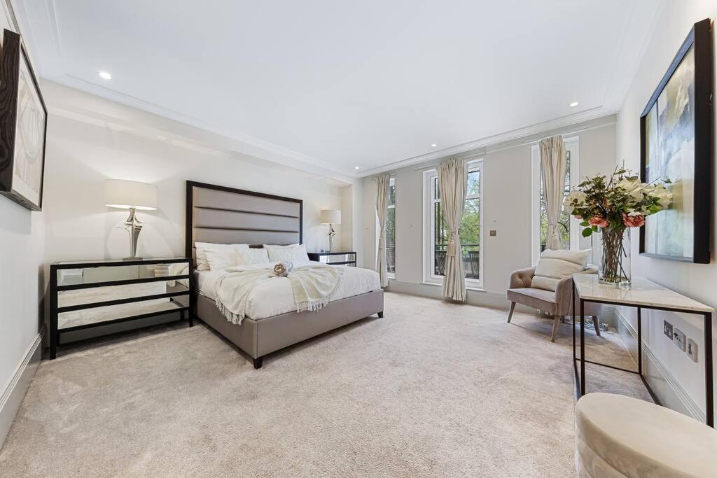 Park Lane Palace- Luxury Sleeps 10