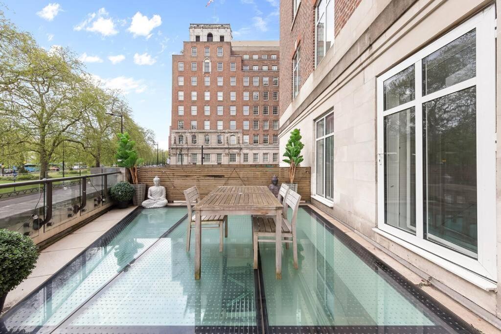 Park Lane Palace- Luxury Sleeps 10