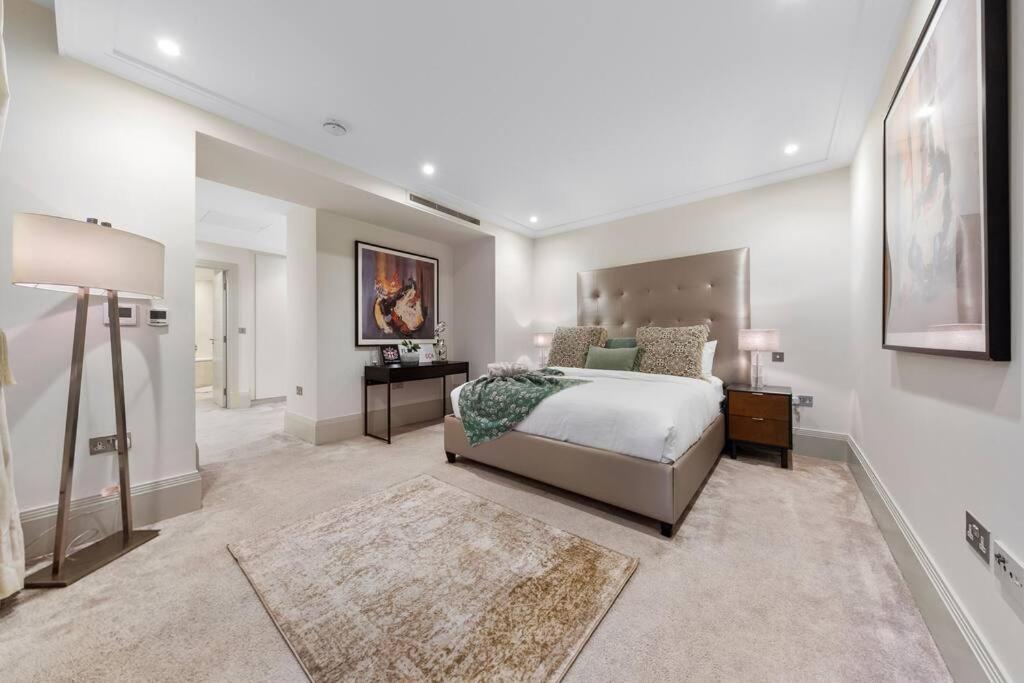 Park Lane Palace- Luxury Sleeps 10