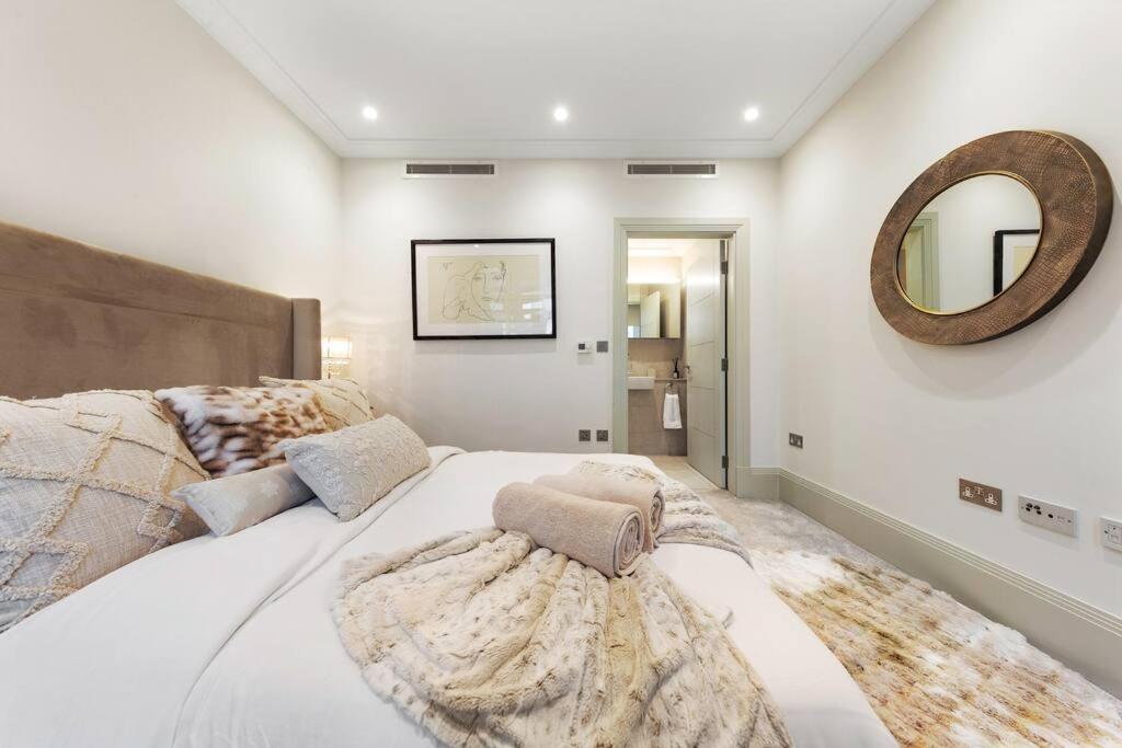 Park Lane Palace- Luxury Sleeps 10