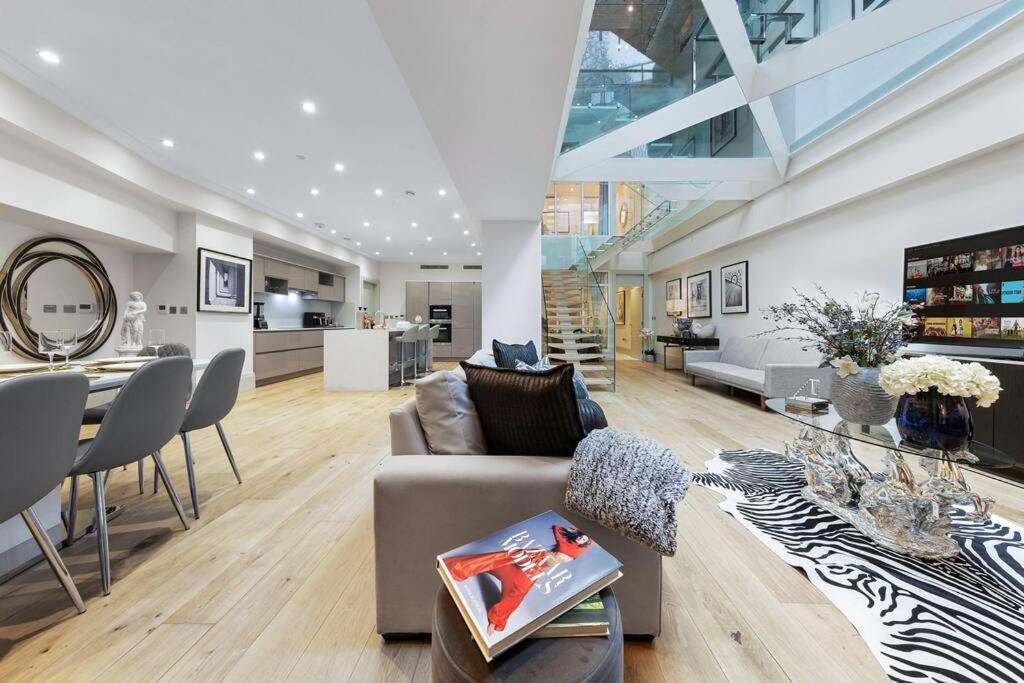 Park Lane Palace- Luxury Sleeps 10