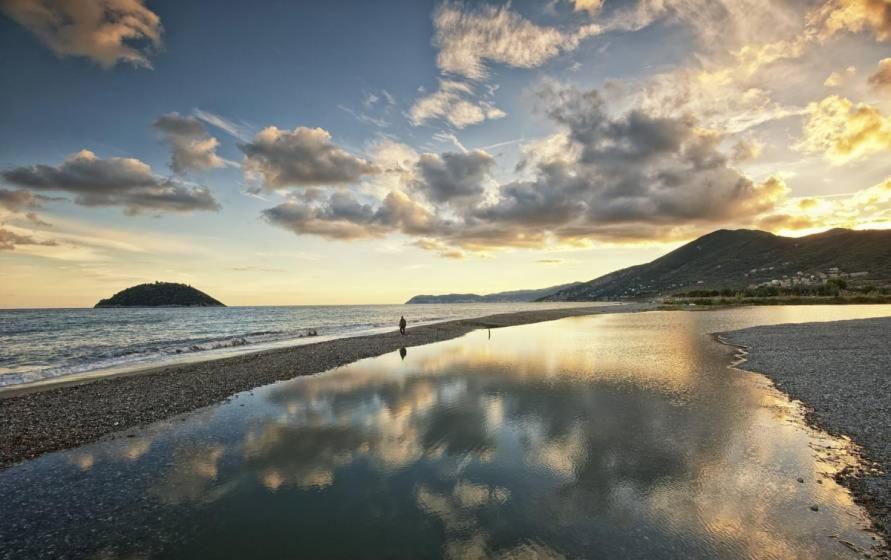 Casa Fronte Mare con Parcheggio - Dreaming of the Sea, Albenga