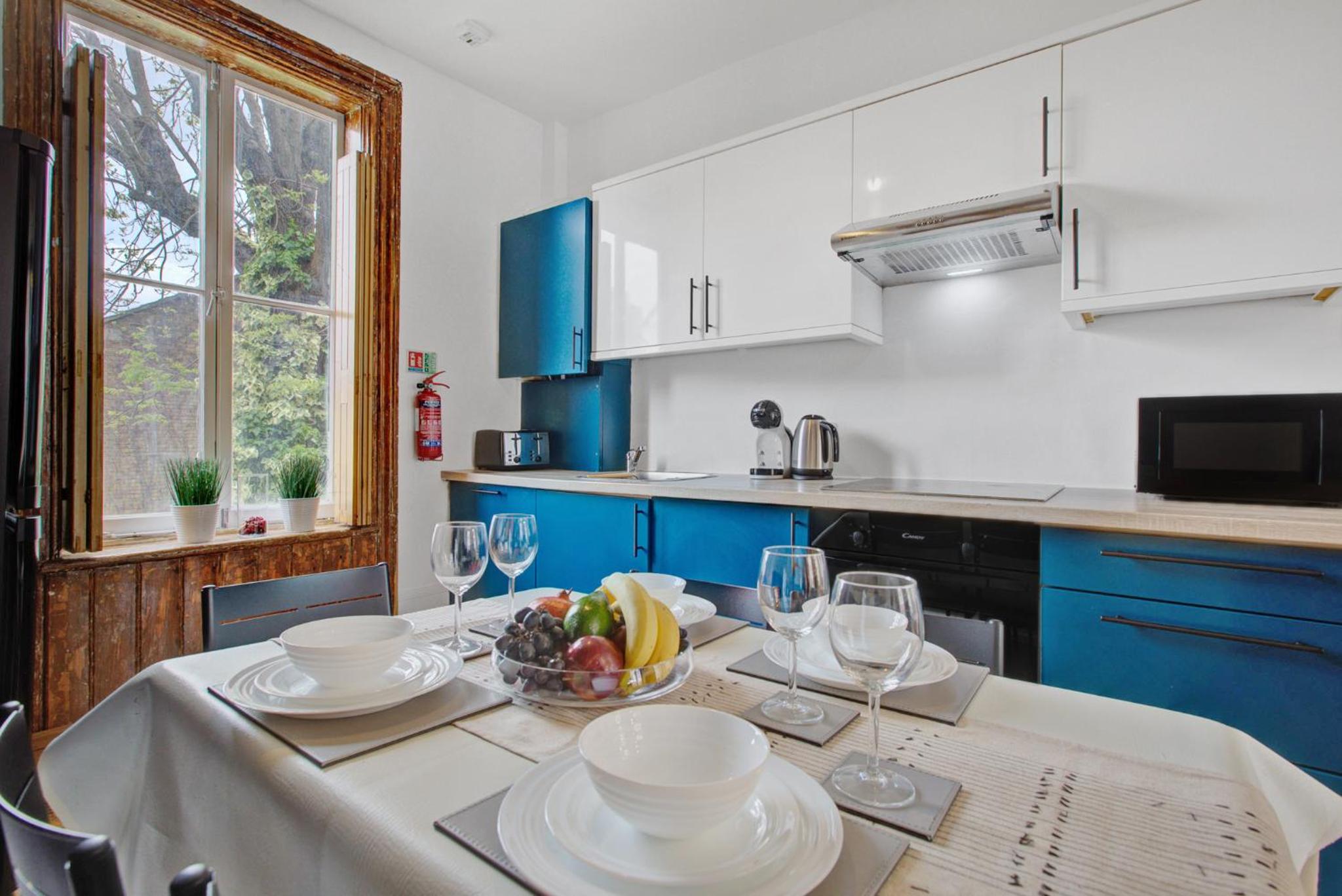 Elegant georgian 3 bedroom townhouse in the Heart of London Ideal for families and large group bookings