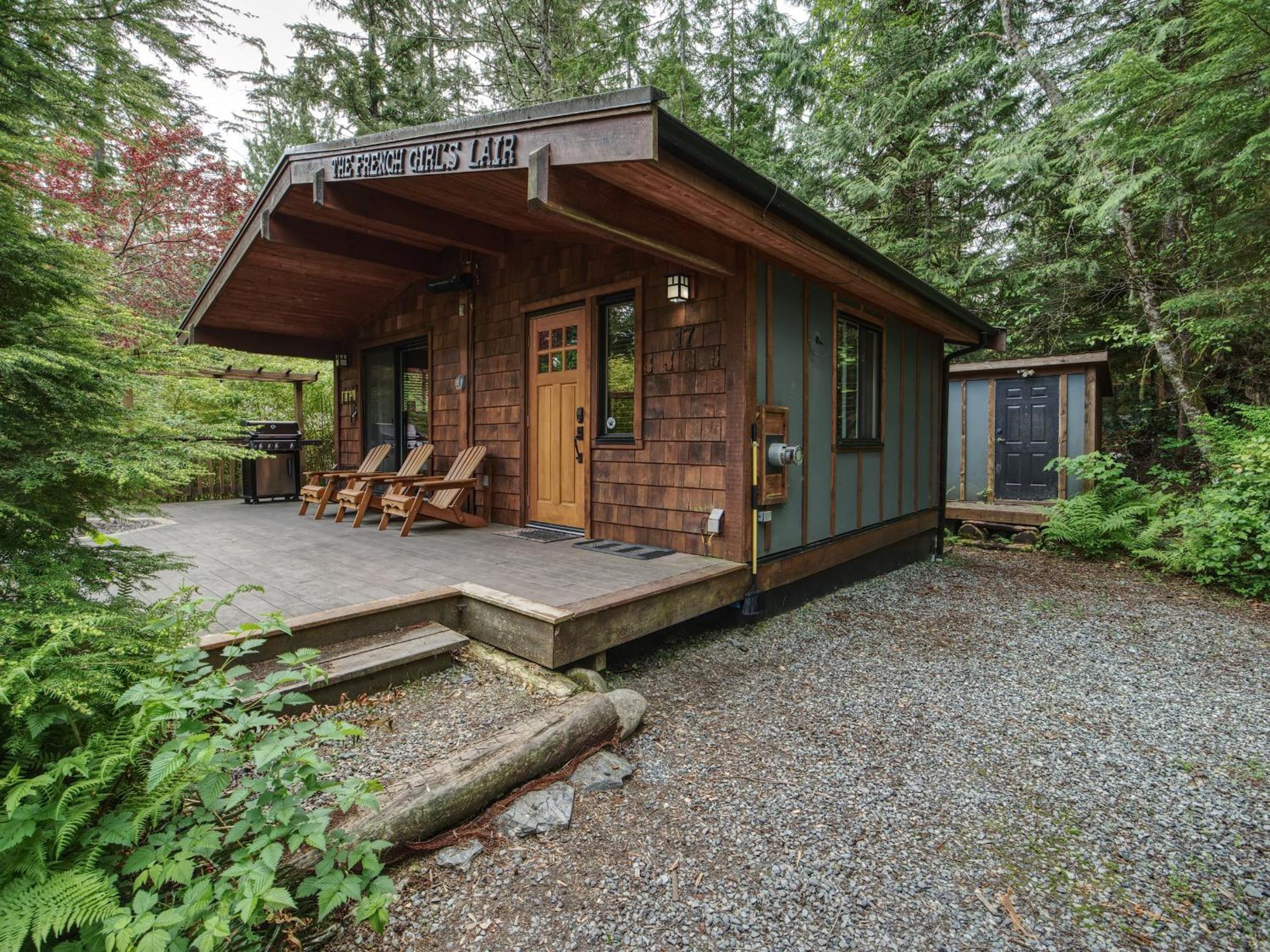 Handsome Dan's Vacation Cottage Rentals
