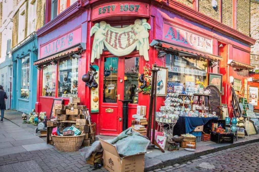 Eclectic family home in the heart of Notting Hill