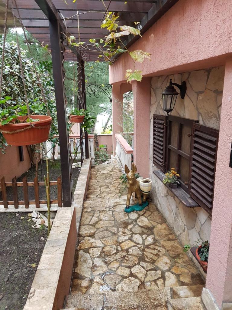 Sweet villa view 3